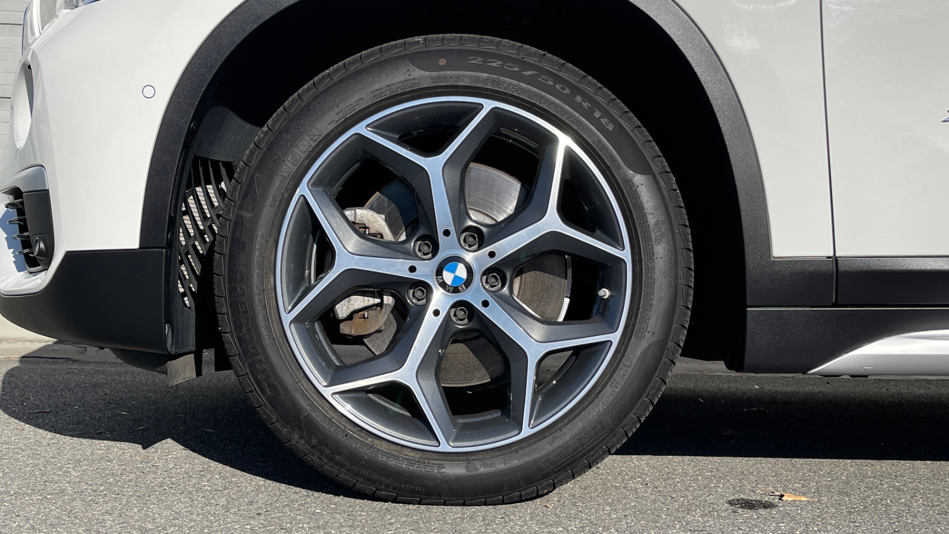 Used 2018 BMW X1 XDRIVE28I / CONV PKG / PANO-ROOF / PARK ASST / REARVIEW for sale $31,995 at Formula Imports in Charlotte NC 28227 58