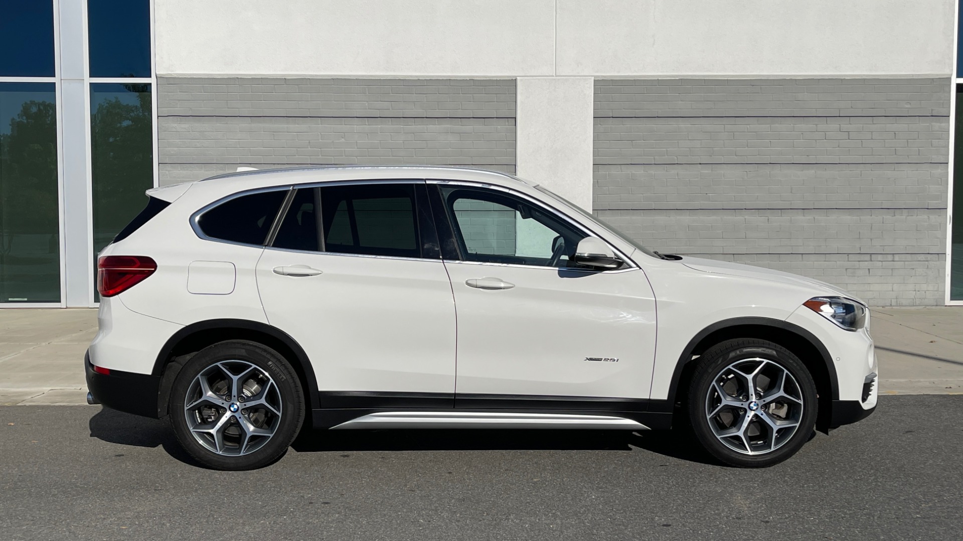 Used 2018 BMW X1 XDRIVE28I / CONV PKG / PANO-ROOF / PARK ASST / REARVIEW for sale Sold at Formula Imports in Charlotte NC 28227 6