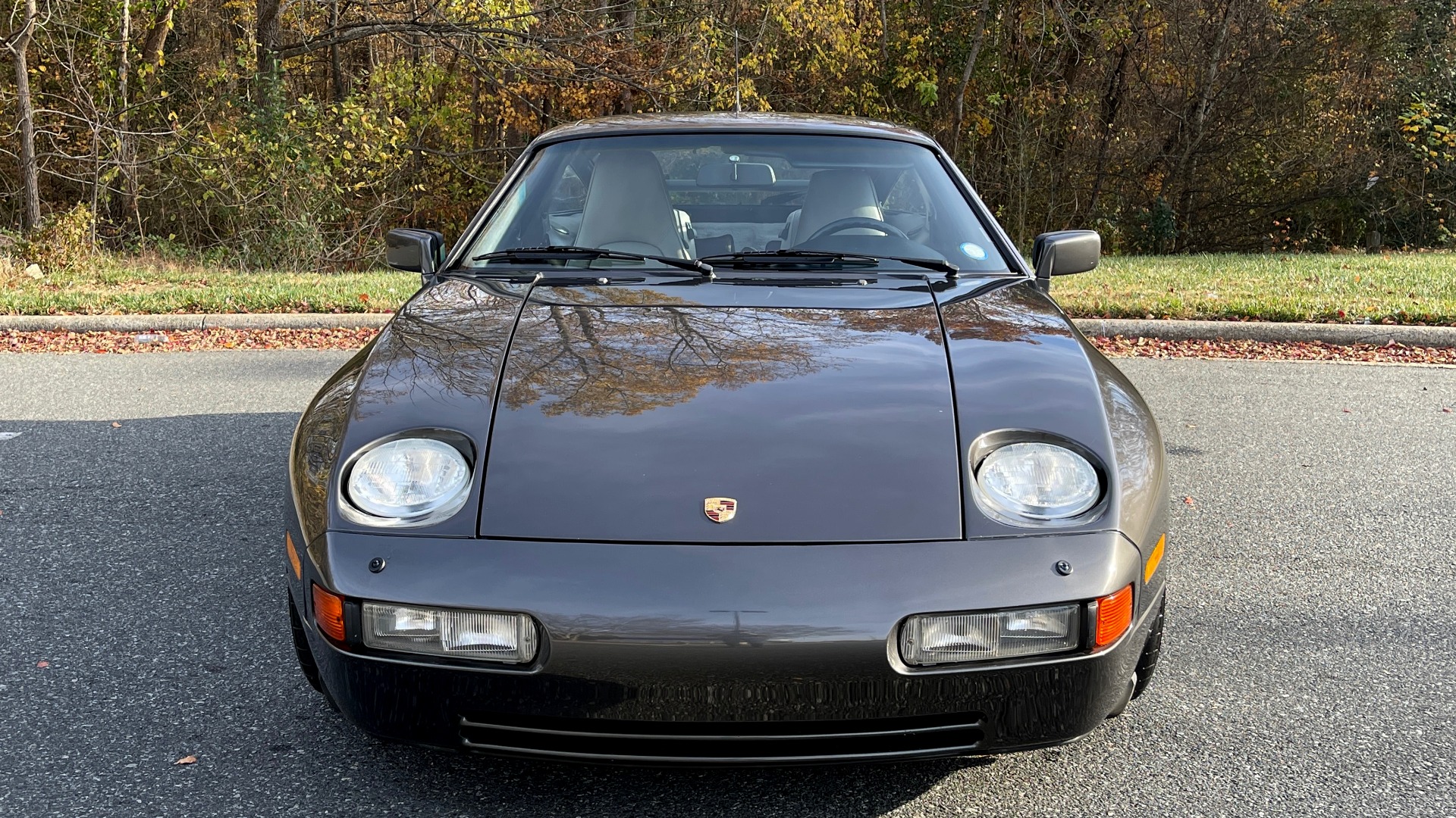 Used 1990 Porsche 928 GT COUPE / 5.0L V8 / 5-SPD MANUAL / LOW MILES for sale Sold at Formula Imports in Charlotte NC 28227 14