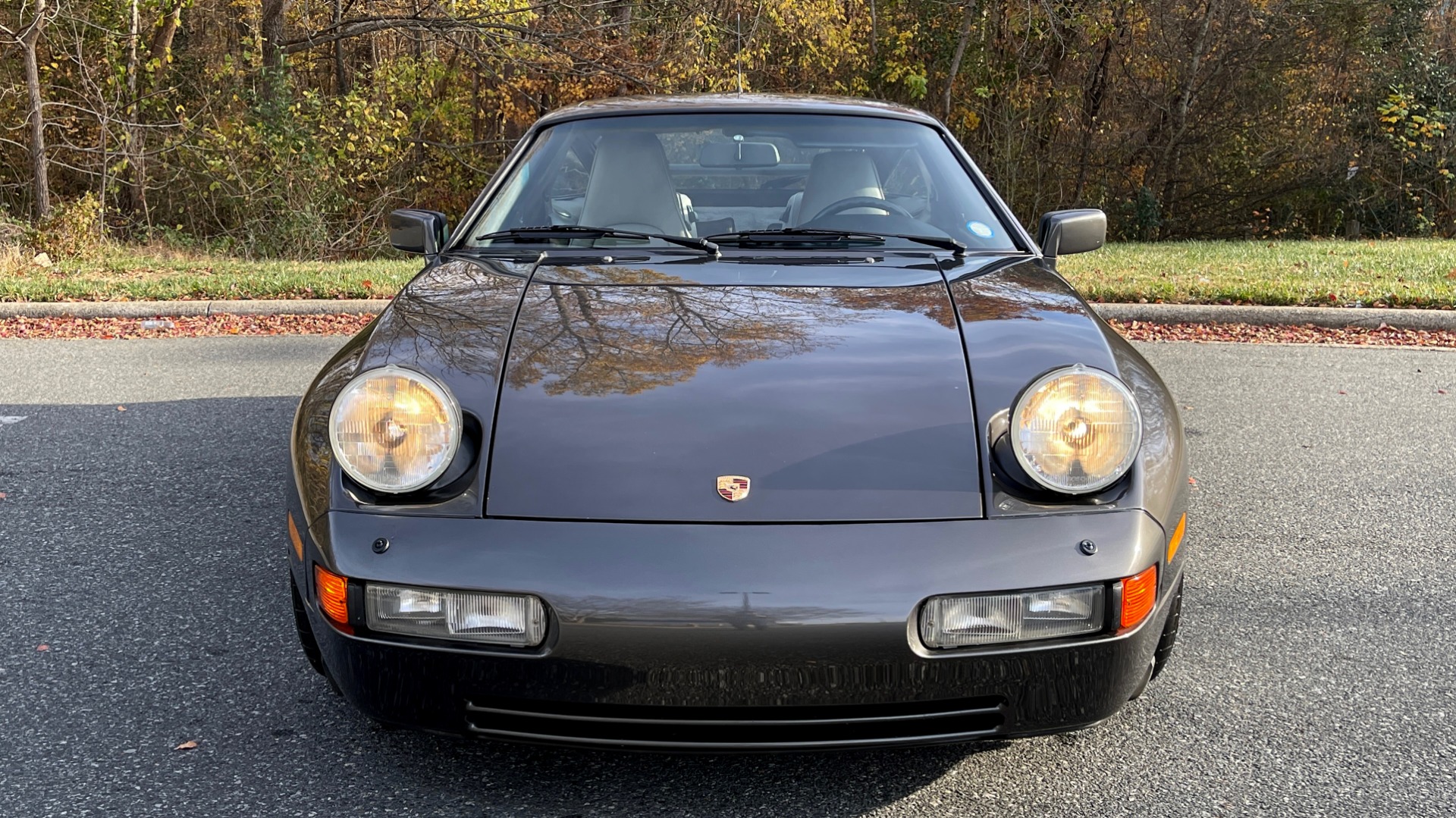 Used 1990 Porsche 928 GT COUPE / 5.0L V8 / 5-SPD MANUAL / LOW MILES for sale Sold at Formula Imports in Charlotte NC 28227 15