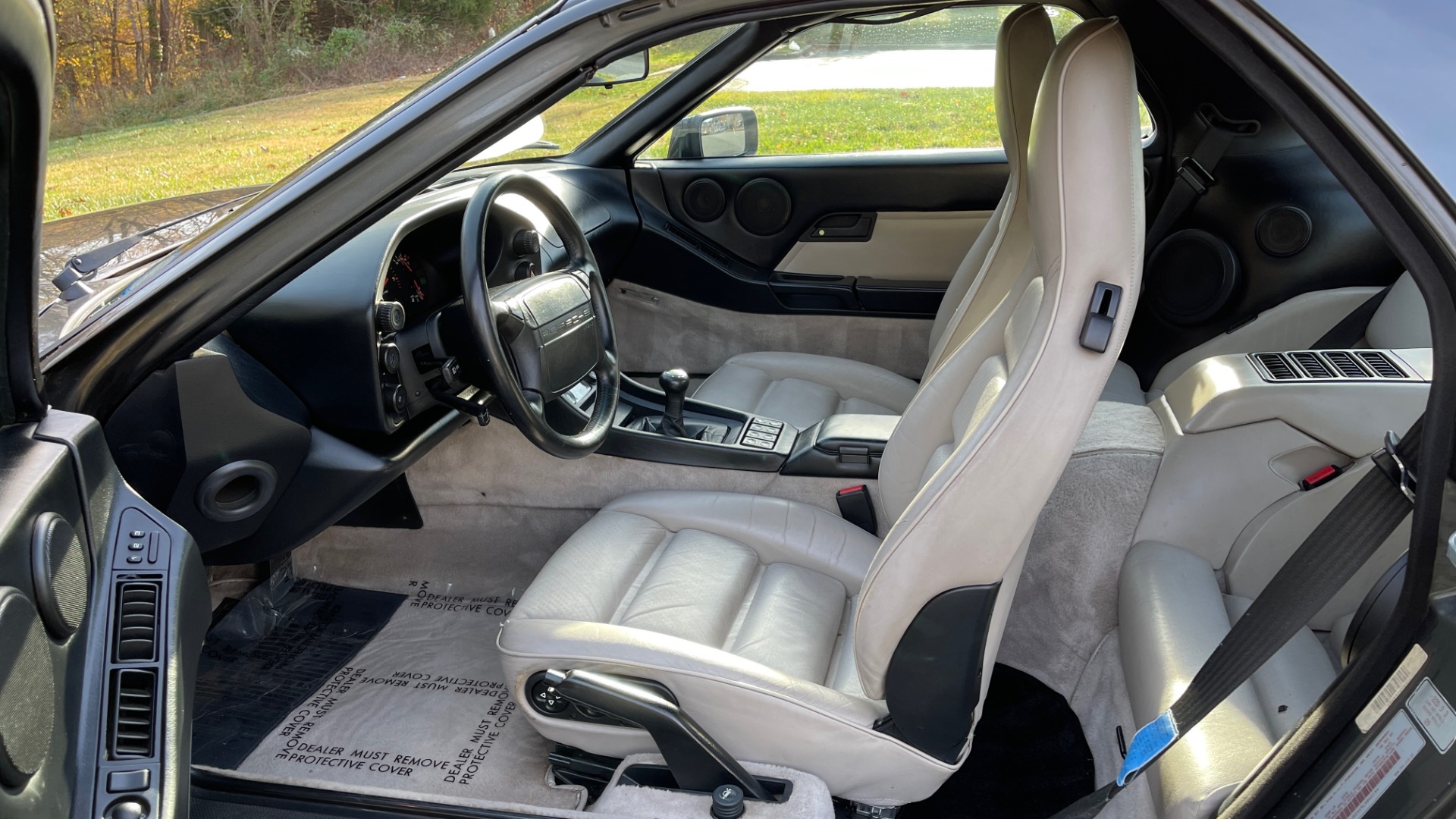 Used 1990 Porsche 928 GT COUPE / 5.0L V8 / 5-SPD MANUAL / LOW MILES for sale Sold at Formula Imports in Charlotte NC 28227 40