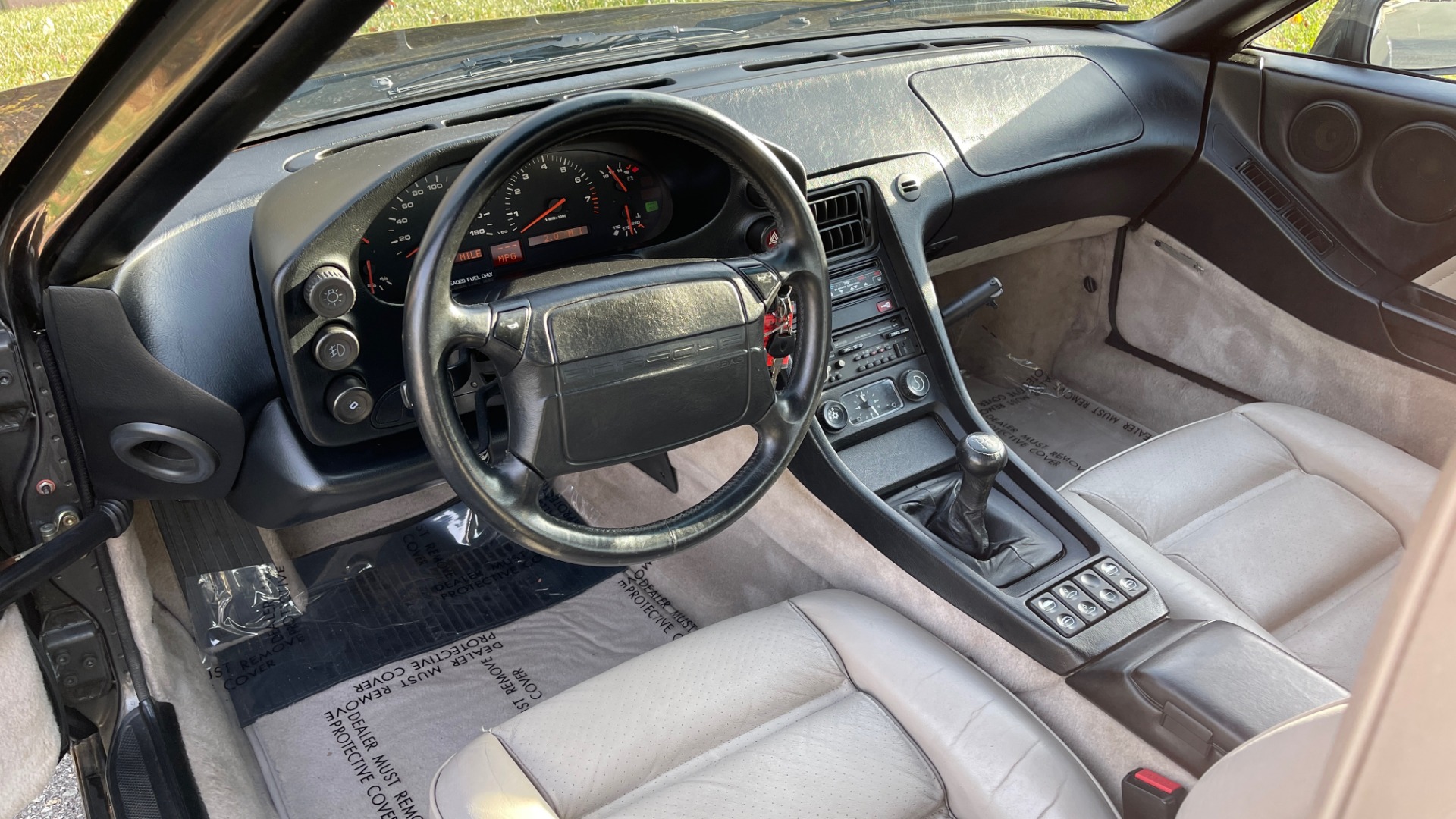 Used 1990 Porsche 928 GT COUPE / 5.0L V8 / 5-SPD MANUAL / LOW MILES for sale Sold at Formula Imports in Charlotte NC 28227 43