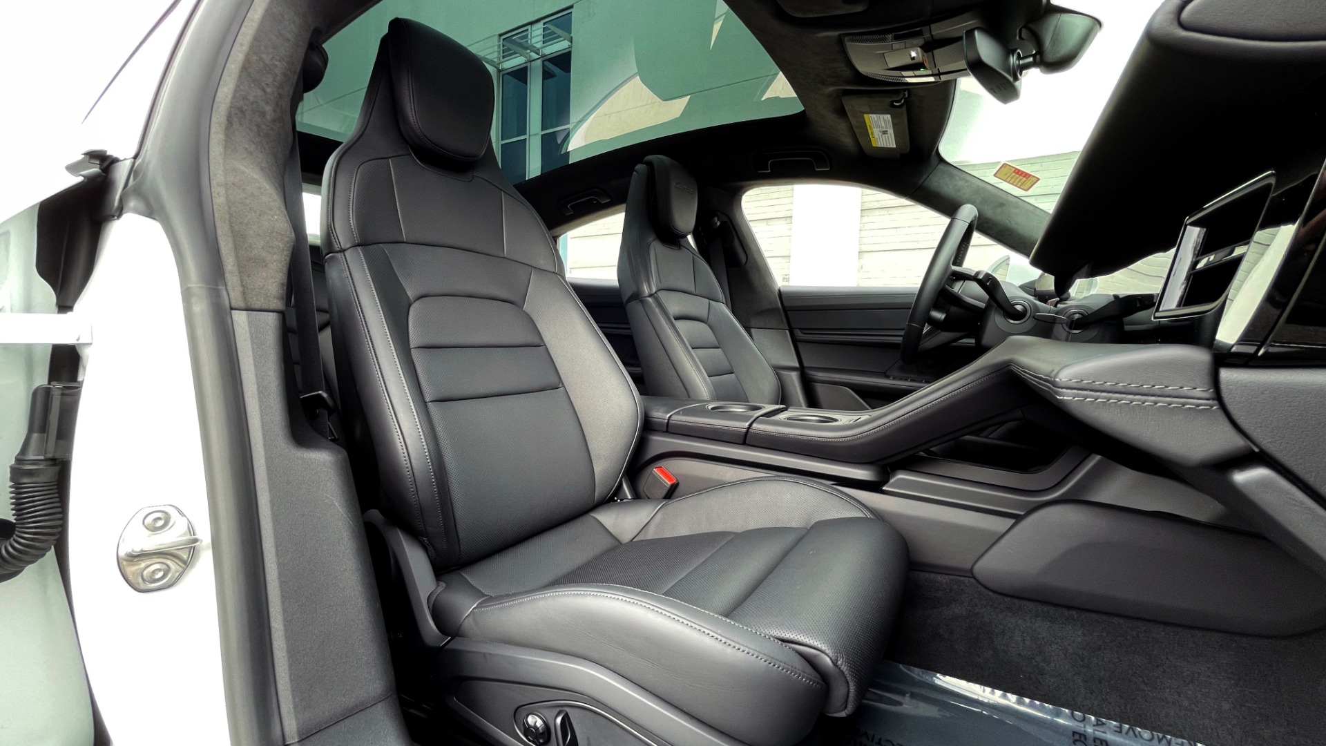 Used 2020 Porsche TAYCAN TURBO SEDAN / AWD / NAV / BOSE / PANO-ROOF / LCA / SURROUND VIEW for sale $162,995 at Formula Imports in Charlotte NC 28227 70