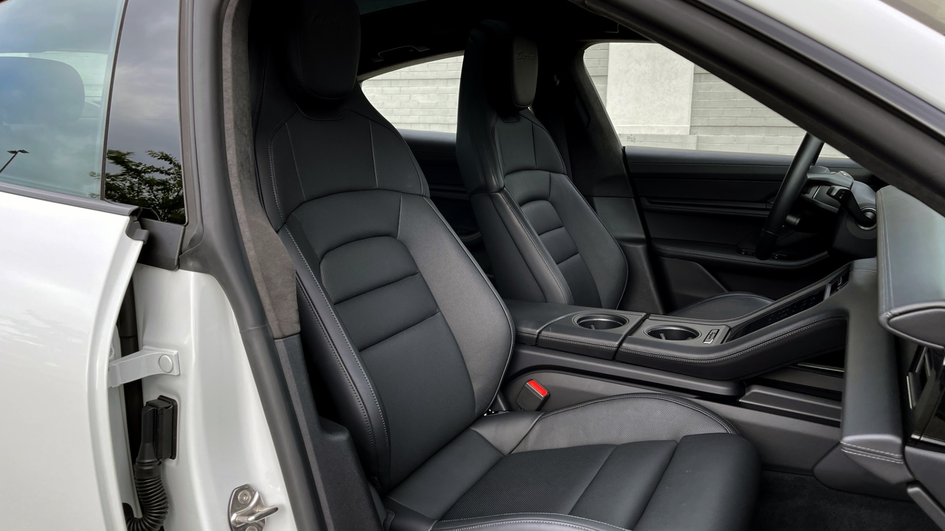 Used 2020 Porsche TAYCAN TURBO SEDAN / AWD / NAV / BOSE / PANO-ROOF / LCA / SURROUND VIEW for sale $162,995 at Formula Imports in Charlotte NC 28227 71