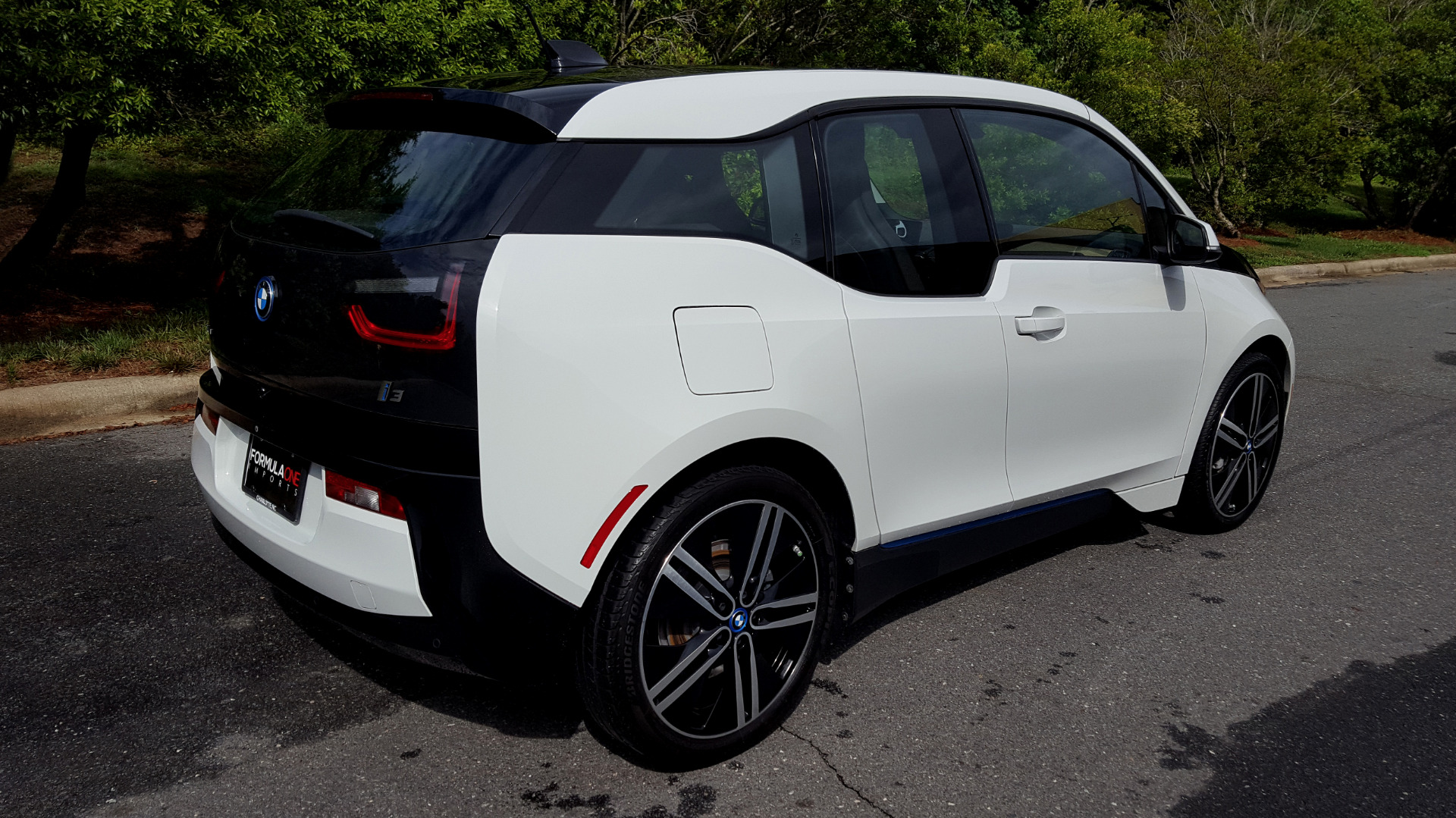 Used 2014 BMW i3 for sale Sold at Formula Imports in Charlotte NC 28227 11