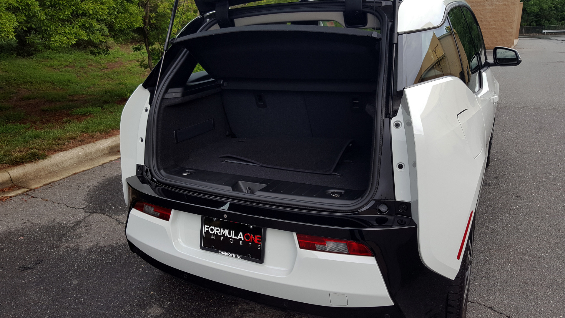 Used 2014 BMW i3 for sale Sold at Formula Imports in Charlotte NC 28227 19