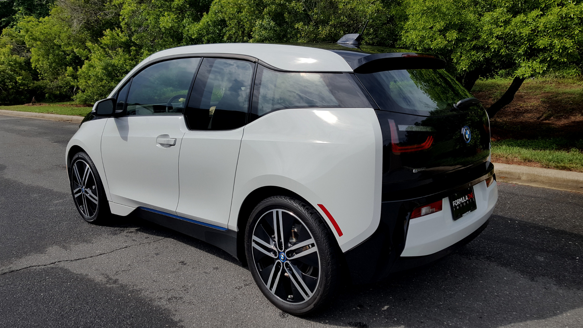 Used 2014 BMW i3 for sale Sold at Formula Imports in Charlotte NC 28227 3