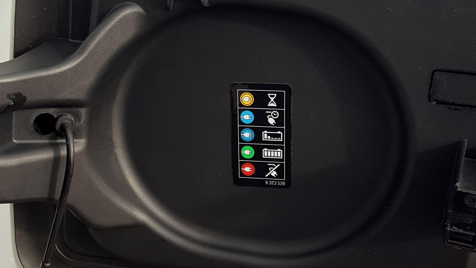 Used 2014 BMW i3 for sale Sold at Formula Imports in Charlotte NC 28227 33