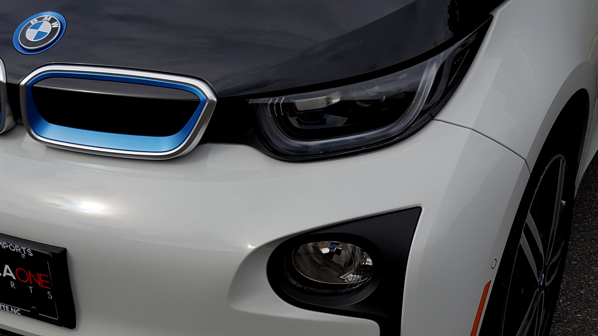 Used 2014 BMW i3 for sale Sold at Formula Imports in Charlotte NC 28227 38