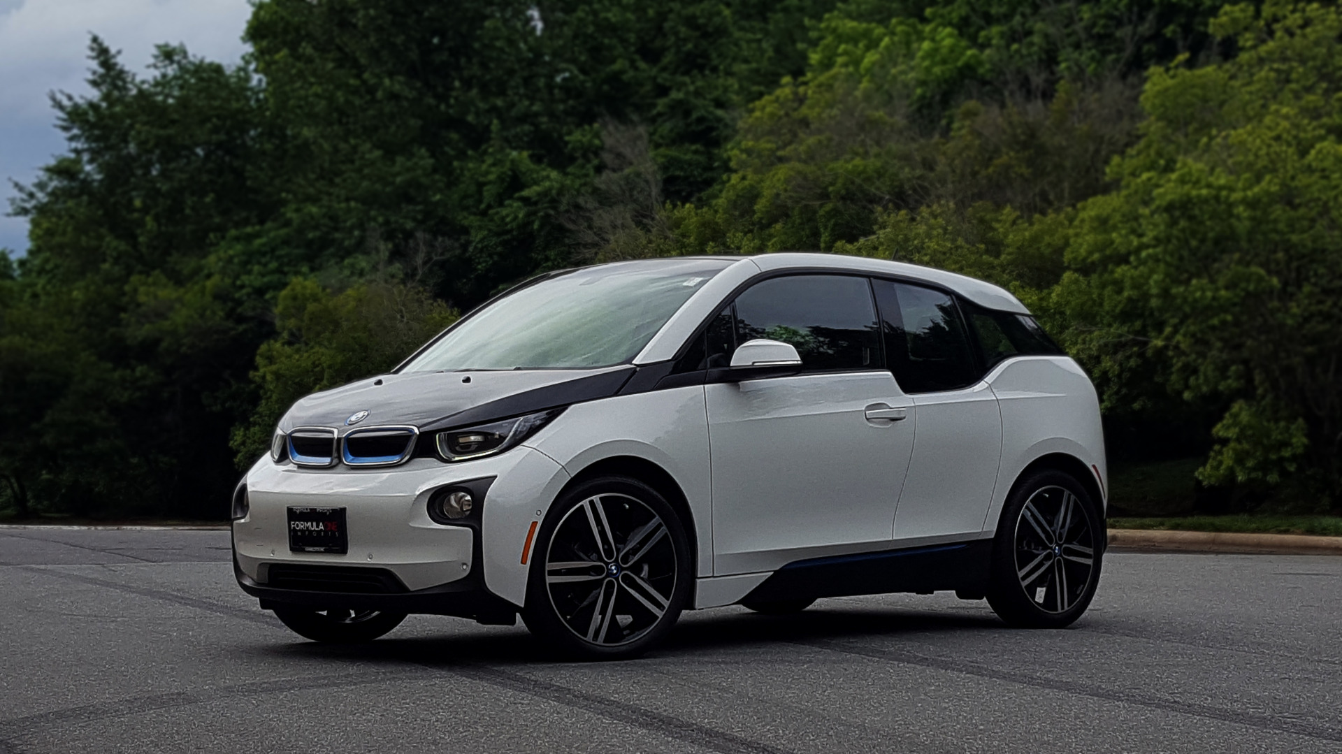 Used 2014 BMW i3 for sale Sold at Formula Imports in Charlotte NC 28227 42