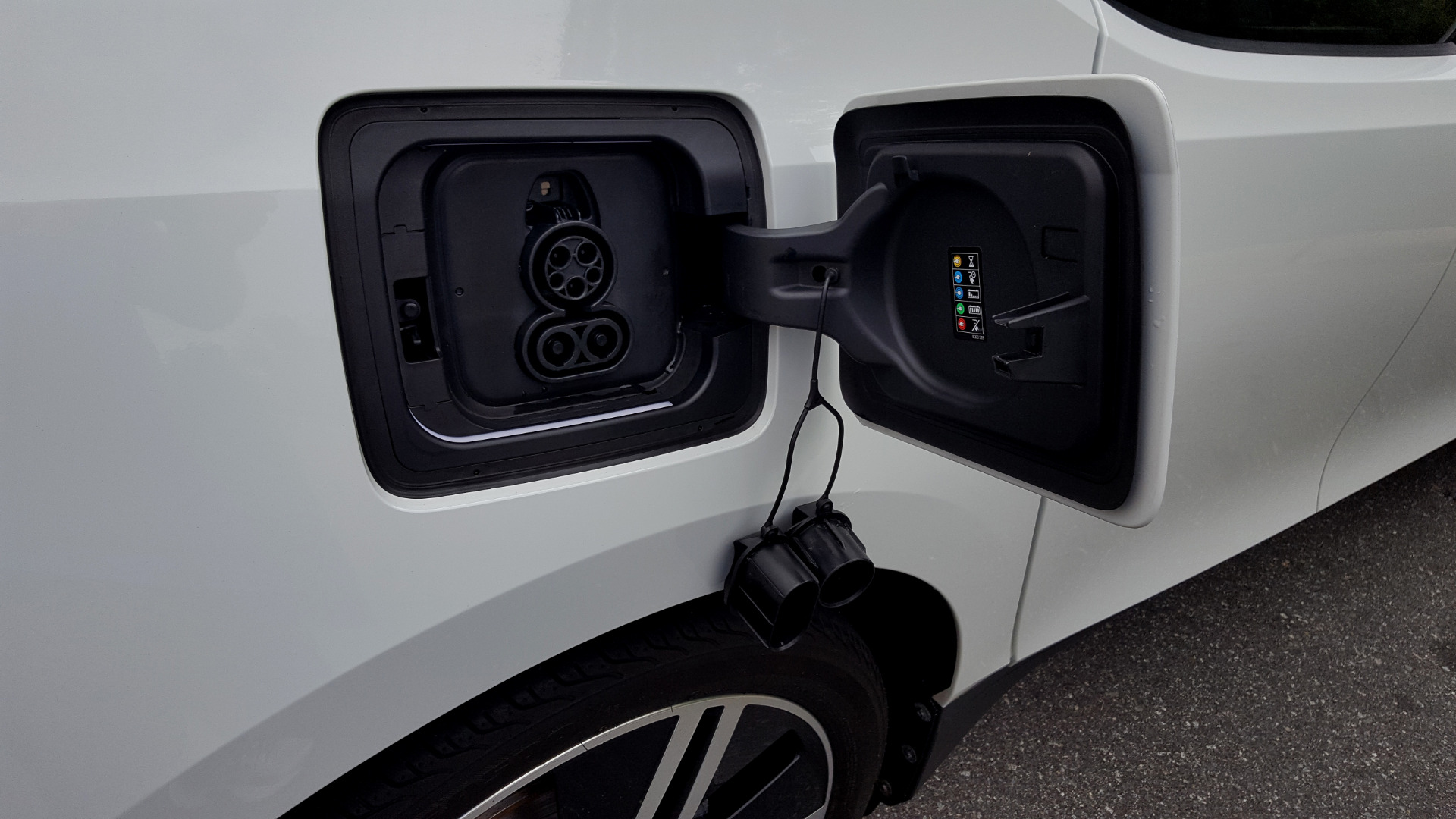 Used 2014 BMW i3 for sale Sold at Formula Imports in Charlotte NC 28227 75
