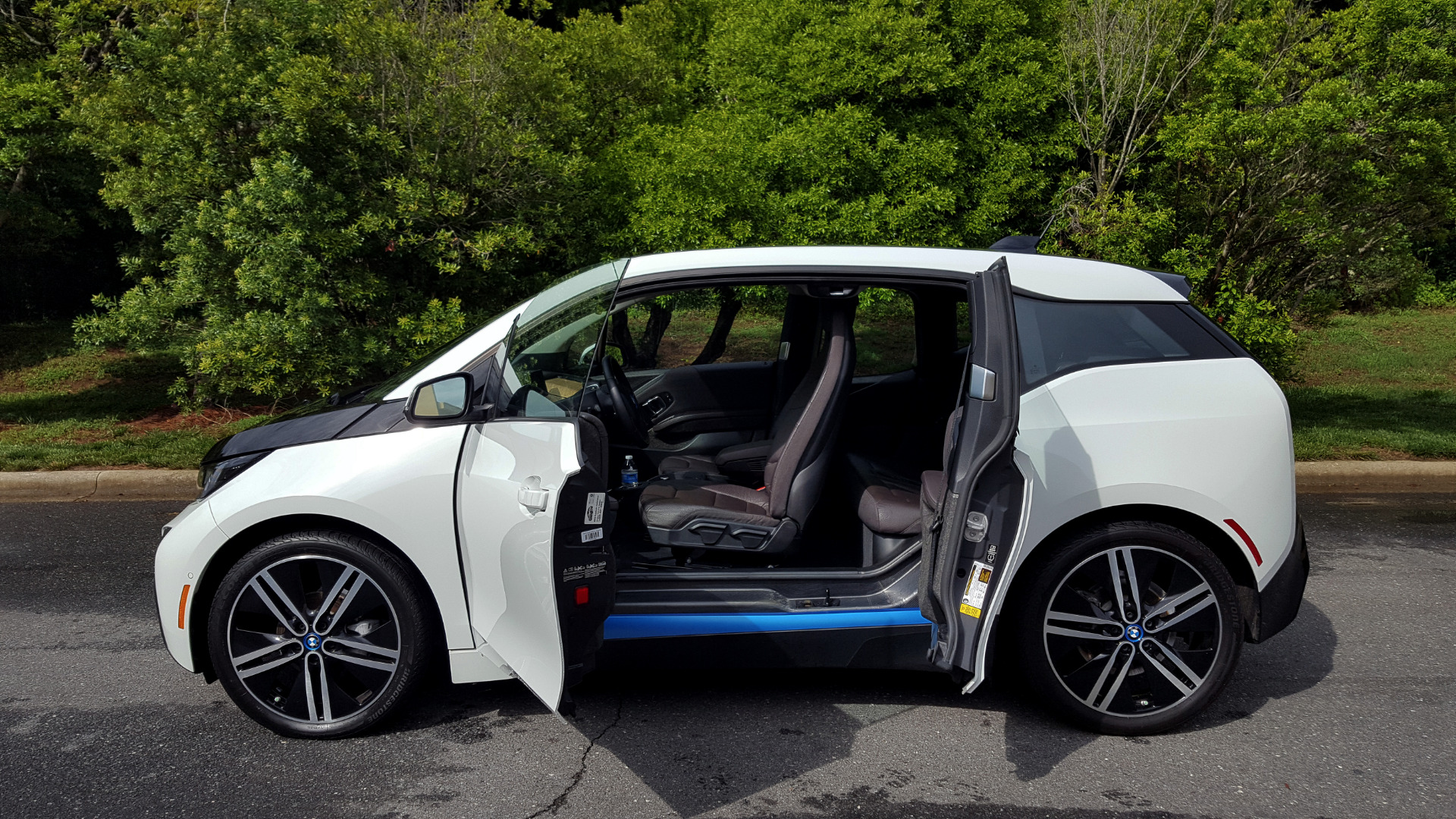 Used 2014 BMW i3 for sale Sold at Formula Imports in Charlotte NC 28227 9