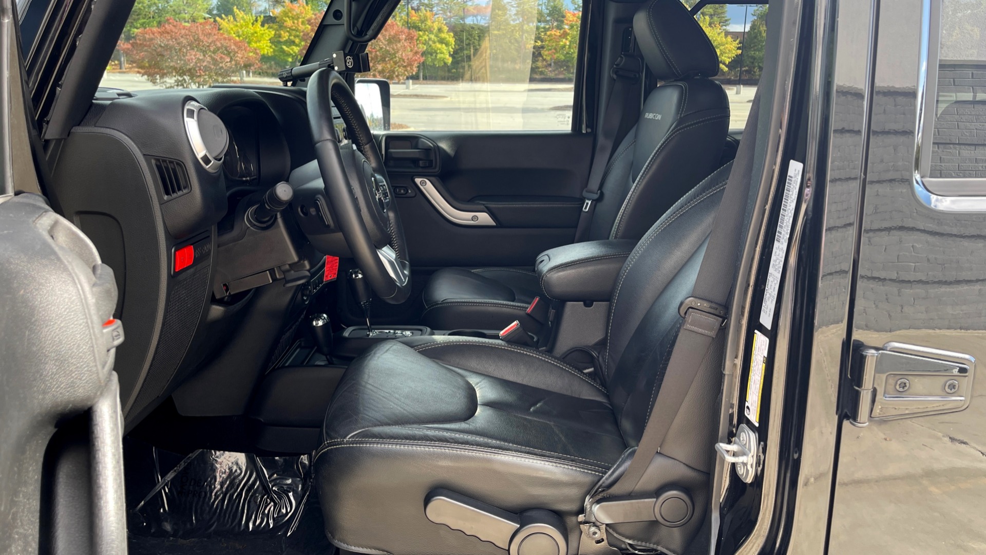 Used 2015 Jeep WRANGLER UNLIMITED RUBICON HARD ROCK 4X4 / 3.6L / 5-SPD AUTO / FREEDOM TOP for sale Sold at Formula Imports in Charlotte NC 28227 34