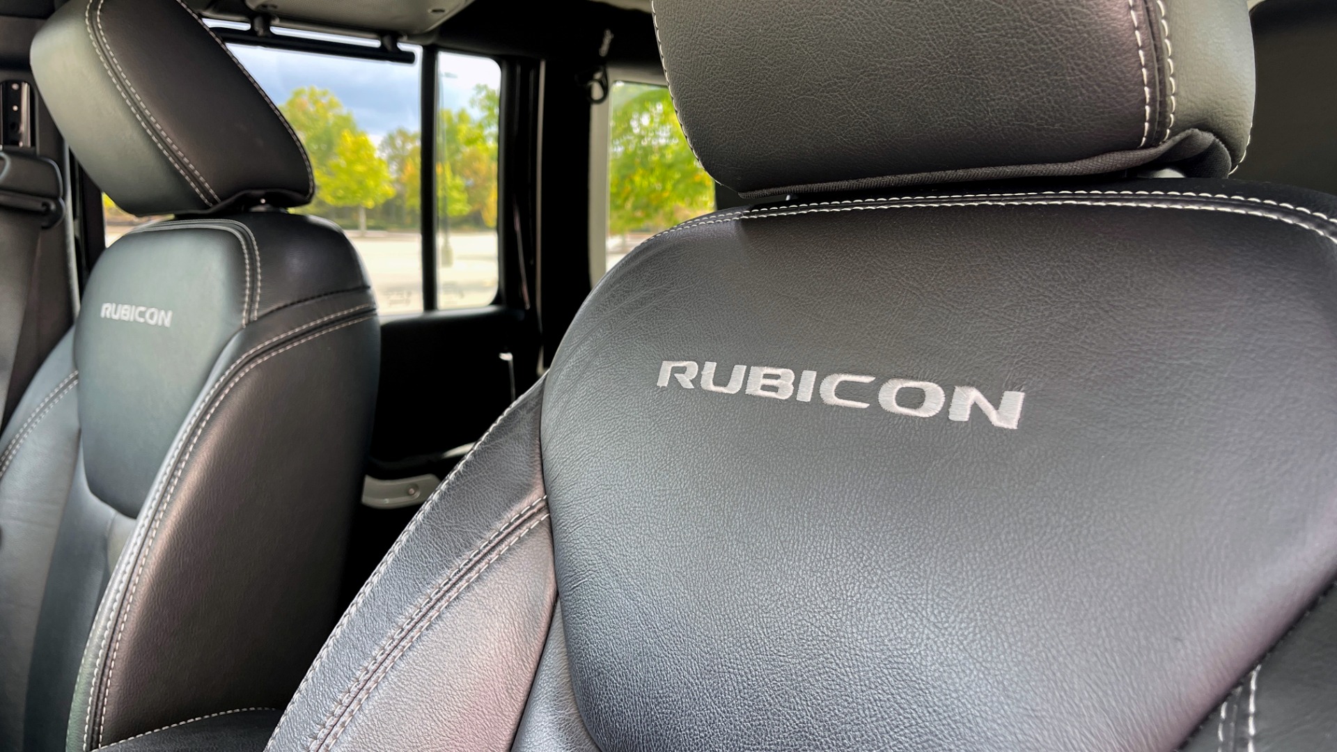 Used 2015 Jeep WRANGLER UNLIMITED RUBICON HARD ROCK 4X4 / 3.6L / 5-SPD AUTO / FREEDOM TOP for sale Sold at Formula Imports in Charlotte NC 28227 35