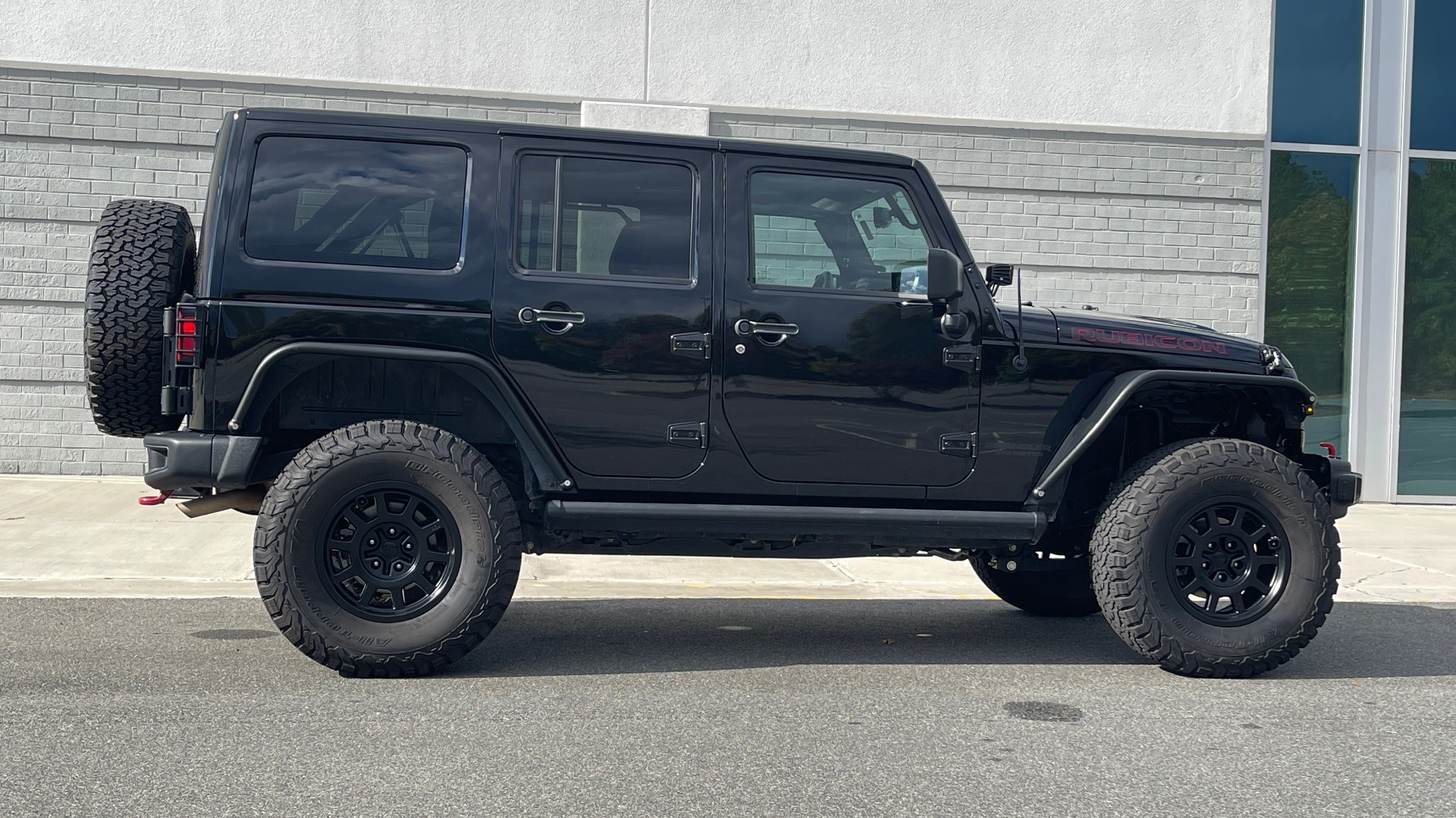 Used 2015 Jeep WRANGLER UNLIMITED RUBICON HARD ROCK 4X4 / 3.6L / 5-SPD AUTO / FREEDOM TOP for sale Sold at Formula Imports in Charlotte NC 28227 6