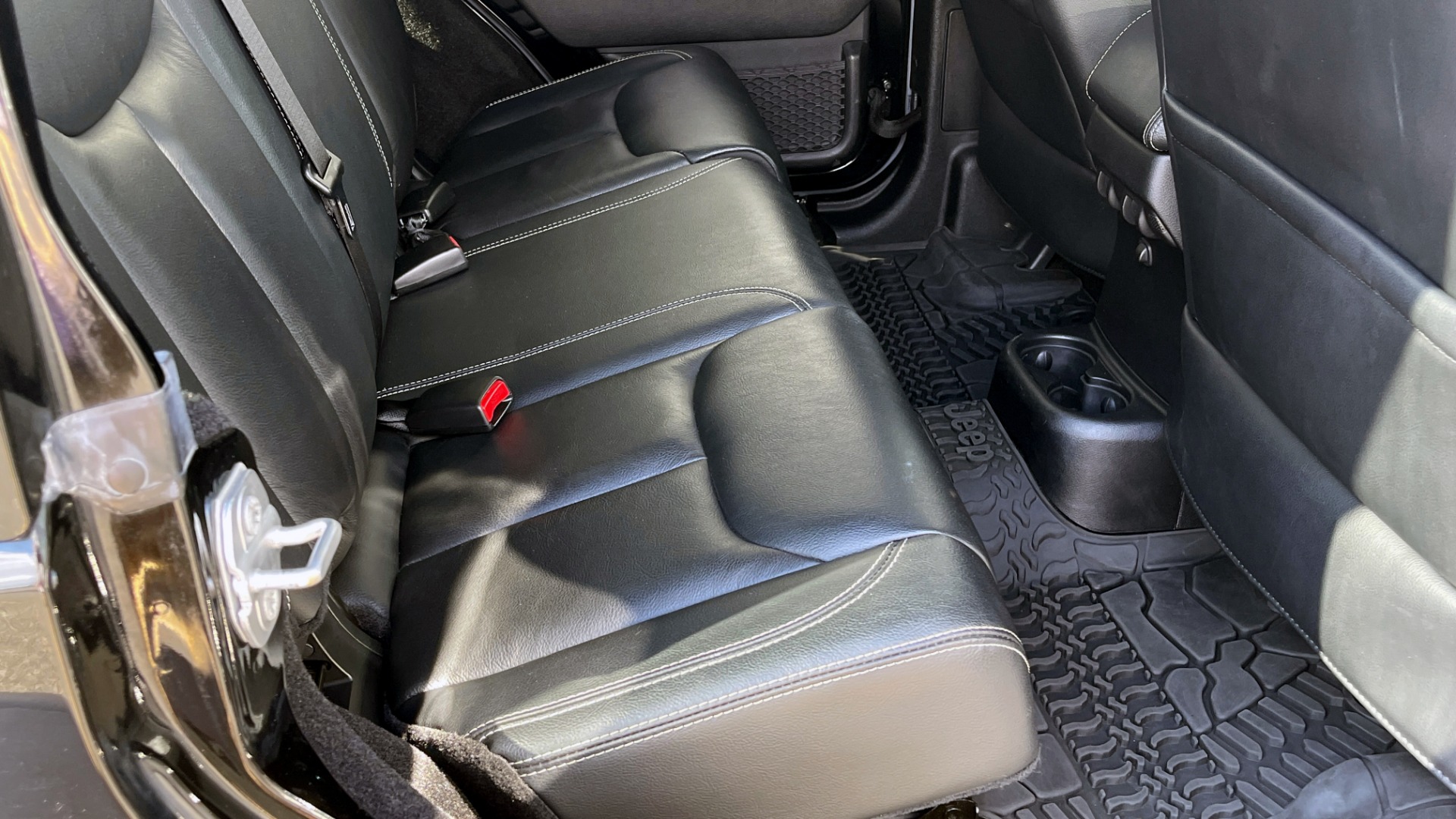 Used 2015 Jeep WRANGLER UNLIMITED RUBICON HARD ROCK 4X4 / 3.6L / 5-SPD AUTO / FREEDOM TOP for sale Sold at Formula Imports in Charlotte NC 28227 64
