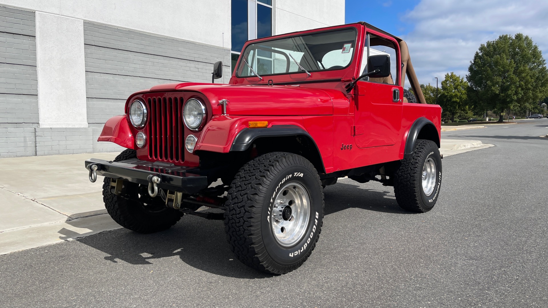 Used 1986 Jeep CJ-7 SOFT-TOP / 4X4 / 4.2L I6 / 5-SPEED MANUAL / HERTZ SPEAKERS / BFG TIRES for sale Sold at Formula Imports in Charlotte NC 28227 2
