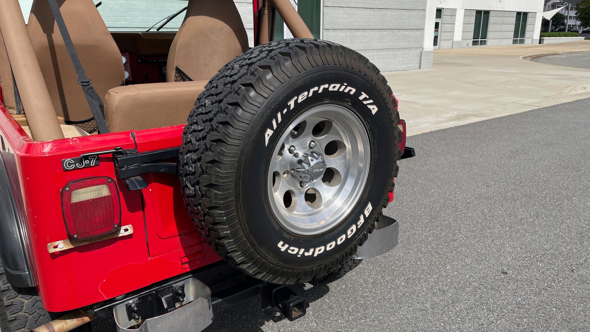 Used 1986 Jeep CJ-7 SOFT-TOP / 4X4 / 4.2L I6 / 5-SPEED MANUAL / HERTZ SPEAKERS / BFG TIRES for sale $20,999 at Formula Imports in Charlotte NC 28227 33