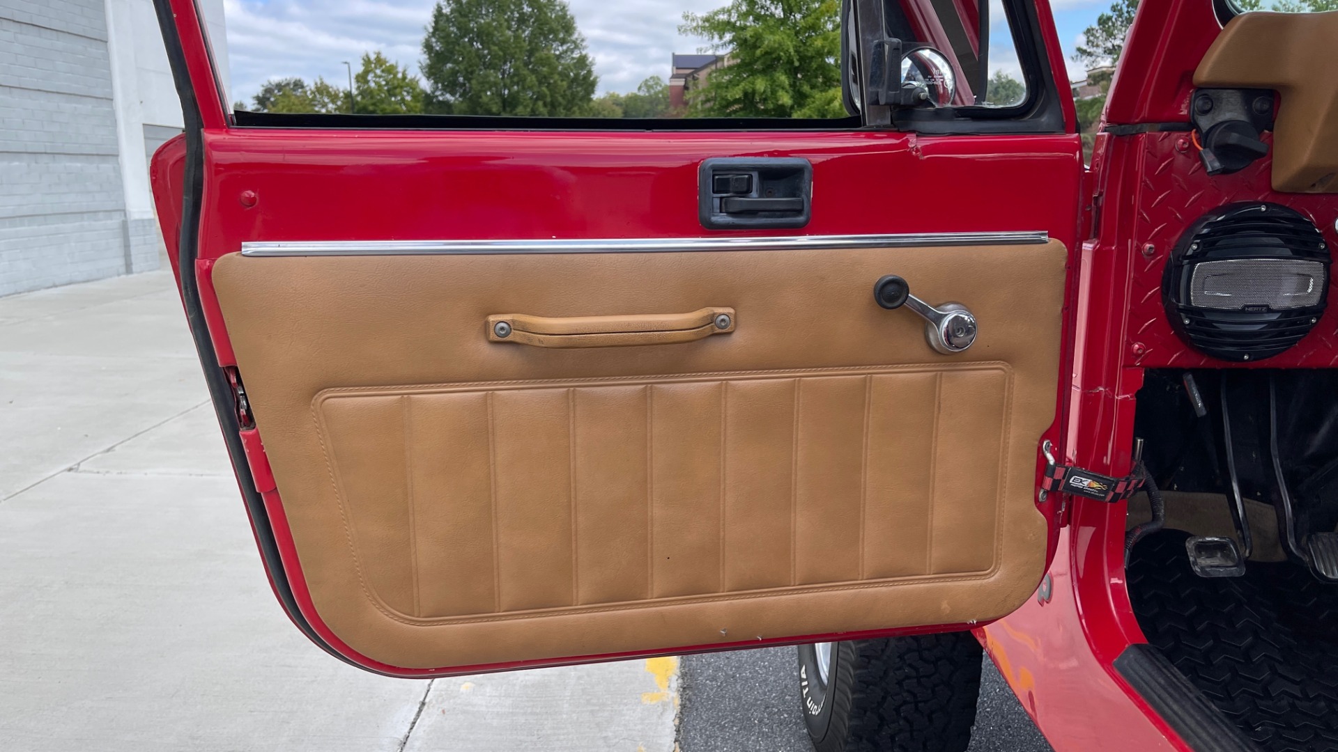 Used 1986 Jeep CJ-7 SOFT-TOP / 4X4 / 4.2L I6 / 5-SPEED MANUAL / HERTZ SPEAKERS / BFG TIRES for sale $20,999 at Formula Imports in Charlotte NC 28227 52