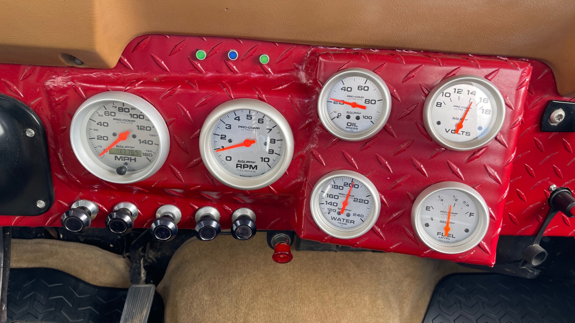 Used 1986 Jeep CJ-7 SOFT-TOP / 4X4 / 4.2L I6 / 5-SPEED MANUAL / HERTZ SPEAKERS / BFG TIRES for sale $20,999 at Formula Imports in Charlotte NC 28227 63