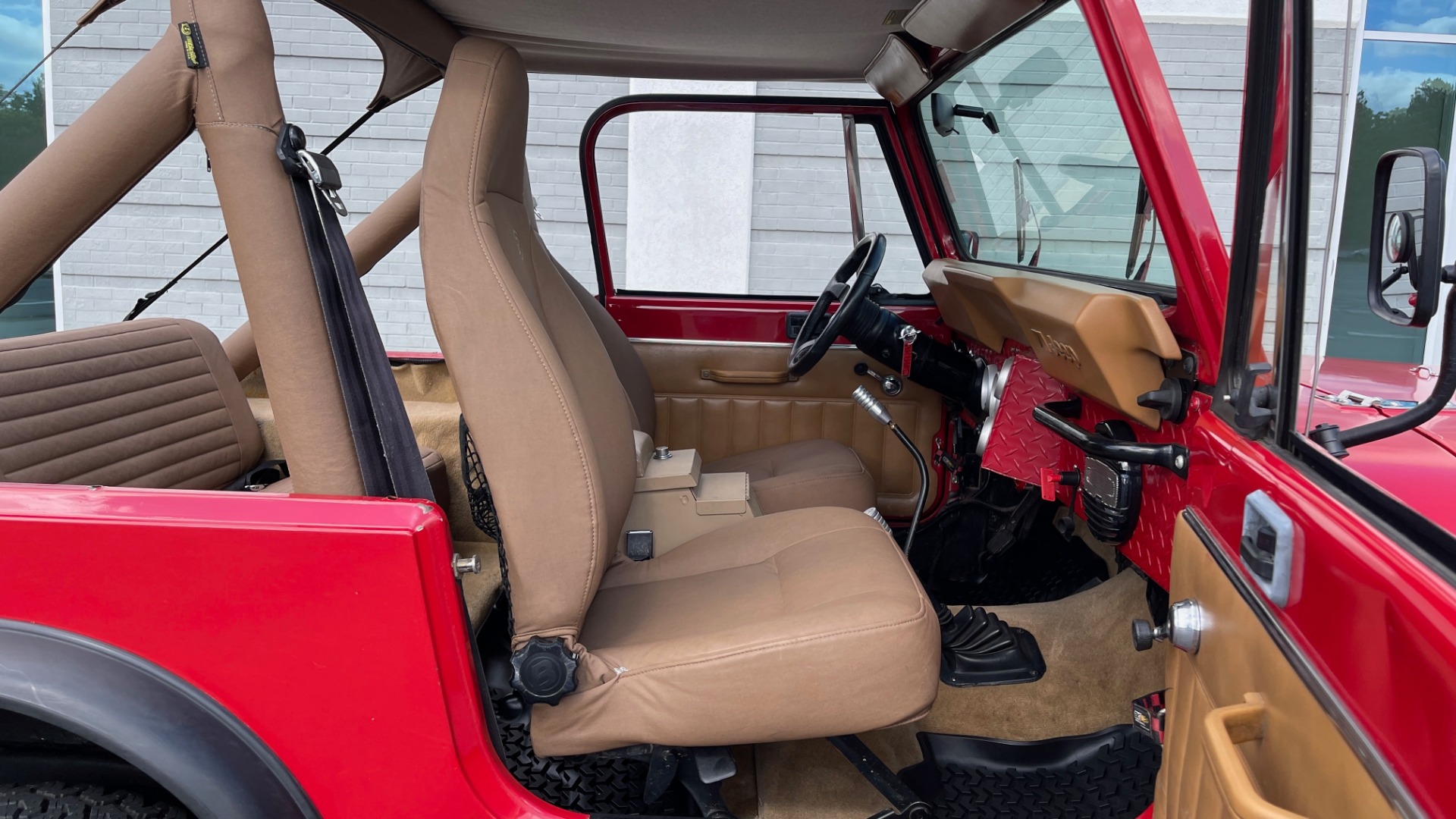 Used 1986 Jeep CJ-7 SOFT-TOP / 4X4 / 4.2L I6 / 5-SPEED MANUAL / HERTZ SPEAKERS / BFG TIRES for sale $20,999 at Formula Imports in Charlotte NC 28227 71