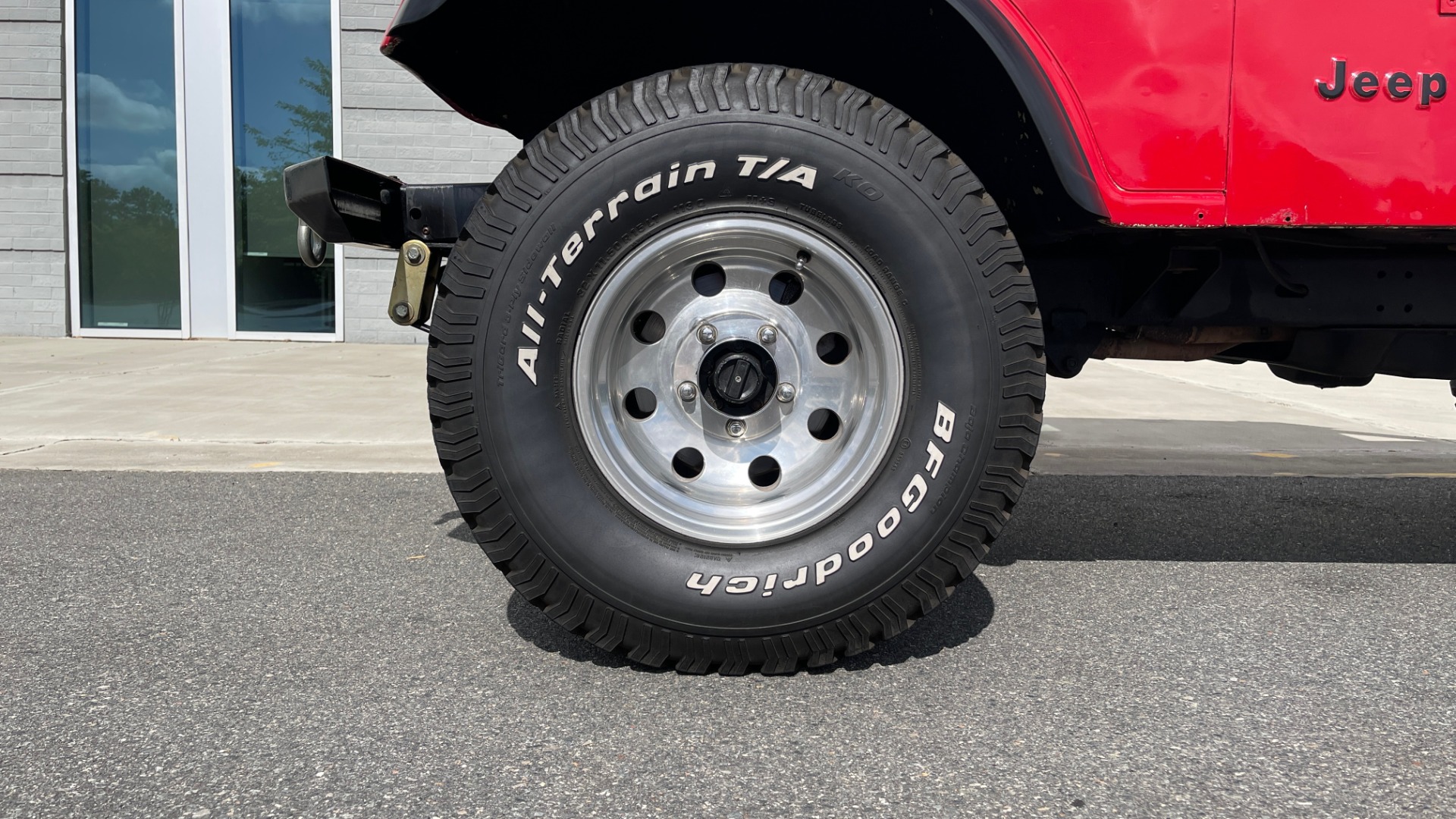 Used 1986 Jeep CJ-7 SOFT-TOP / 4X4 / 4.2L I6 / 5-SPEED MANUAL / HERTZ SPEAKERS / BFG TIRES for sale $20,999 at Formula Imports in Charlotte NC 28227 84
