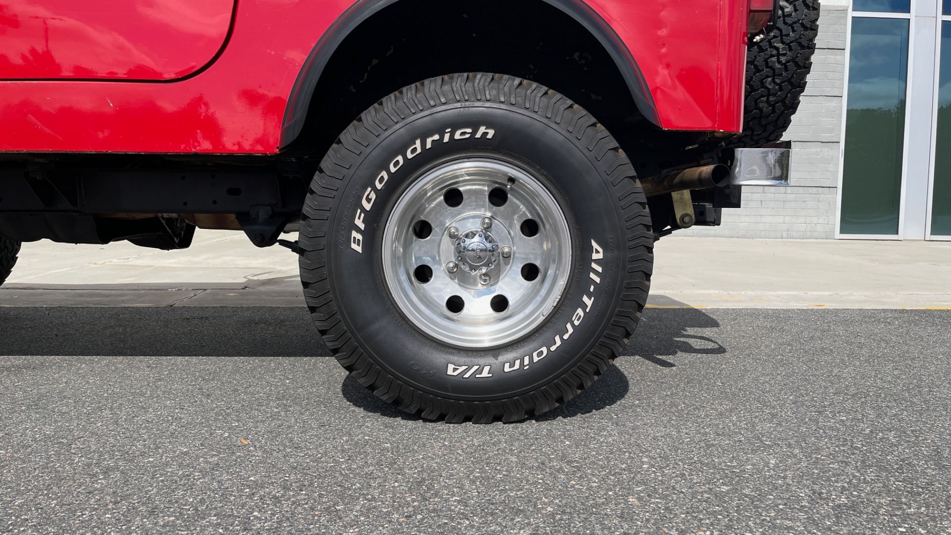 Used 1986 Jeep CJ-7 SOFT-TOP / 4X4 / 4.2L I6 / 5-SPEED MANUAL / HERTZ SPEAKERS / BFG TIRES for sale $20,999 at Formula Imports in Charlotte NC 28227 85