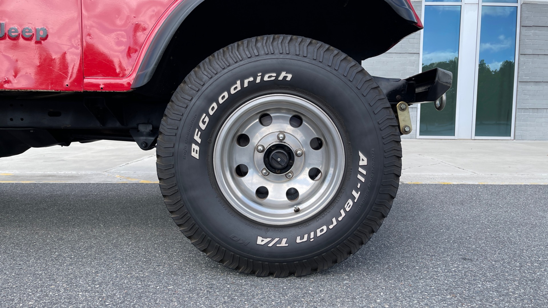 Used 1986 Jeep CJ-7 SOFT-TOP / 4X4 / 4.2L I6 / 5-SPEED MANUAL / HERTZ SPEAKERS / BFG TIRES for sale $20,999 at Formula Imports in Charlotte NC 28227 87