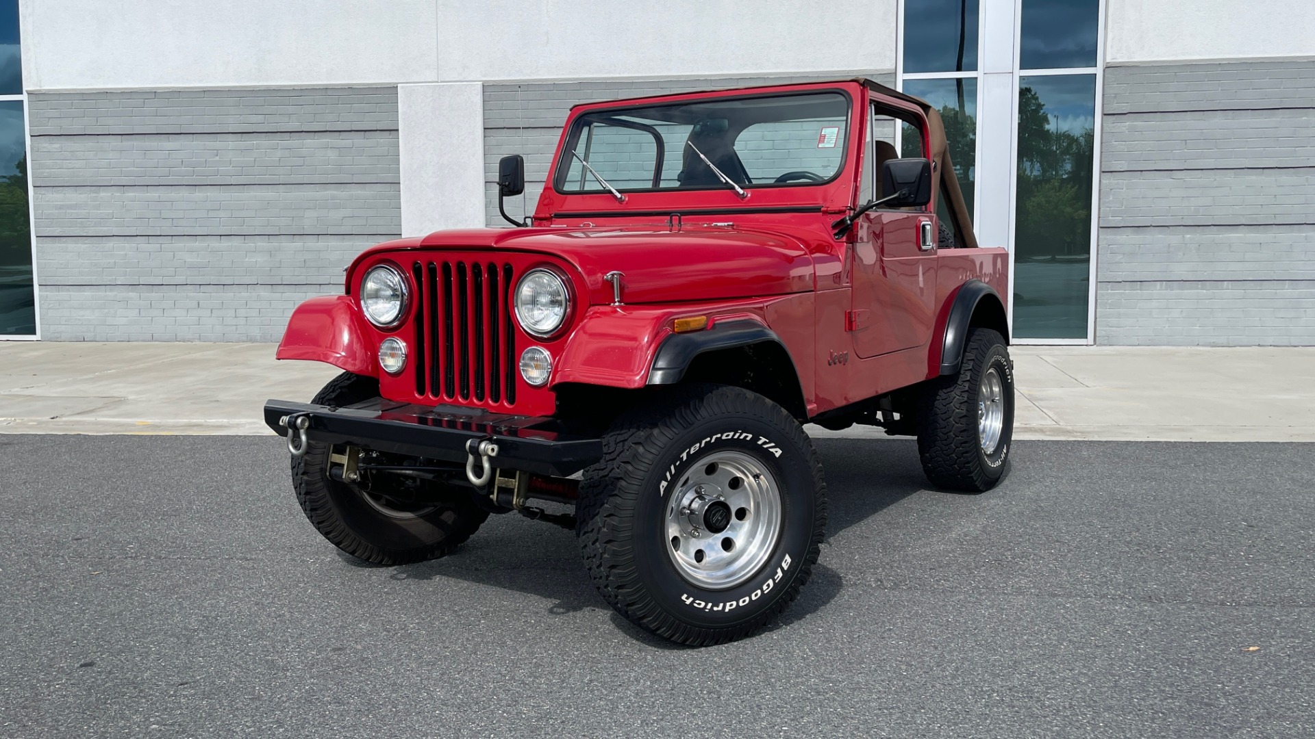 Used 1986 Jeep CJ-7 SOFT-TOP / 4X4 / 4.2L I6 / 5-SPEED MANUAL / HERTZ SPEAKERS / BFG TIRES for sale Sold at Formula Imports in Charlotte NC 28227 1