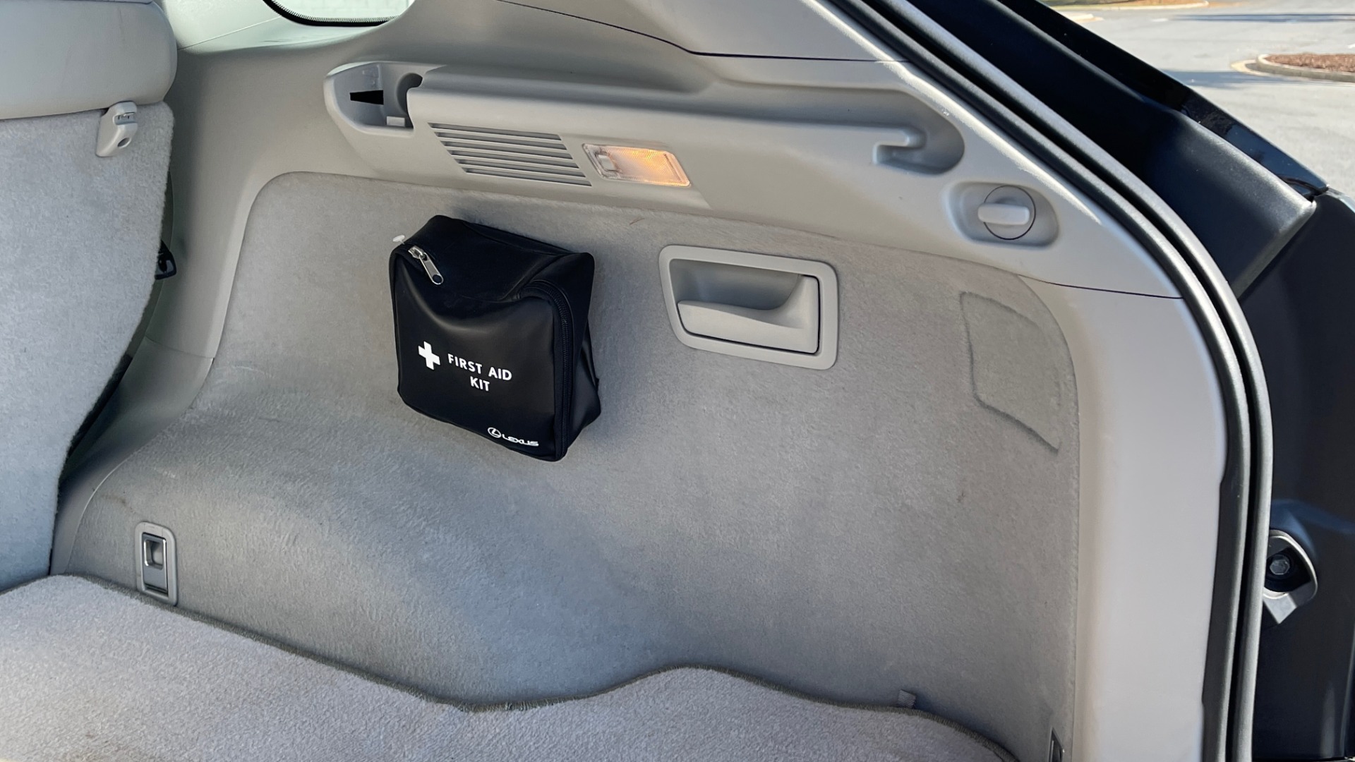 Used 2011 Lexus RX 350 PREMIUM / TOWING PREP PKG / VENTILATED STS / SUNROOF / REARVIEW for sale Sold at Formula Imports in Charlotte NC 28227 18