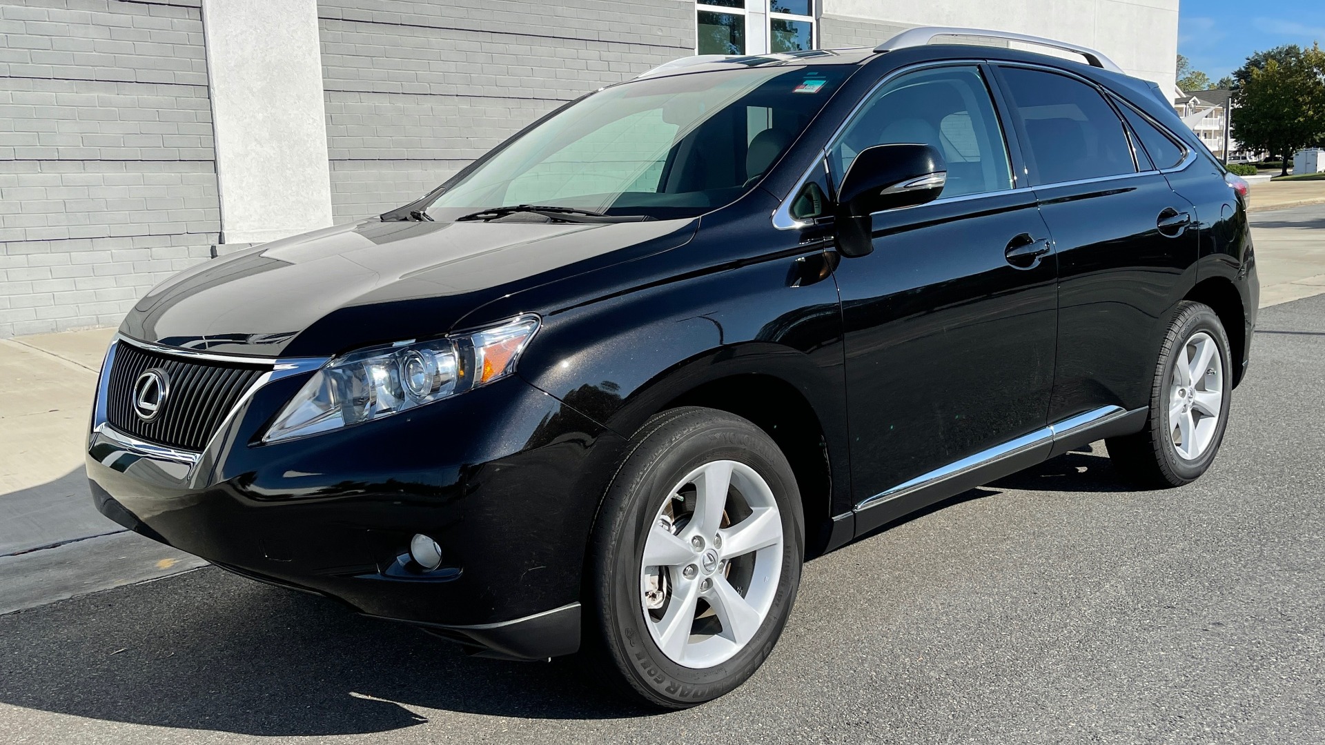 Used 2011 Lexus RX 350 PREMIUM / TOWING PREP PKG / VENTILATED STS / SUNROOF / REARVIEW for sale Sold at Formula Imports in Charlotte NC 28227 2