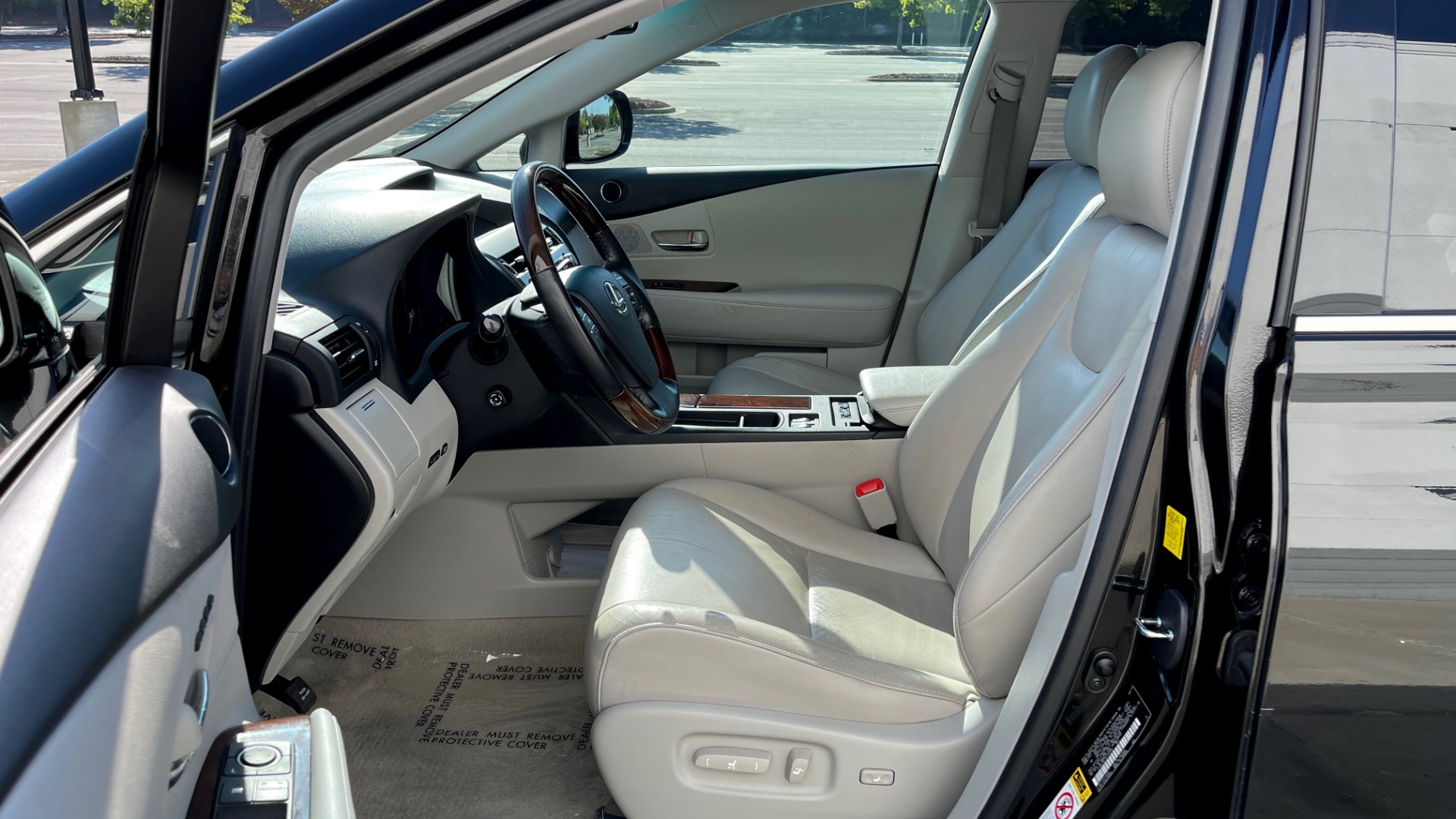 Used 2011 Lexus RX 350 PREMIUM / TOWING PREP PKG / VENTILATED STS / SUNROOF / REARVIEW for sale Sold at Formula Imports in Charlotte NC 28227 26