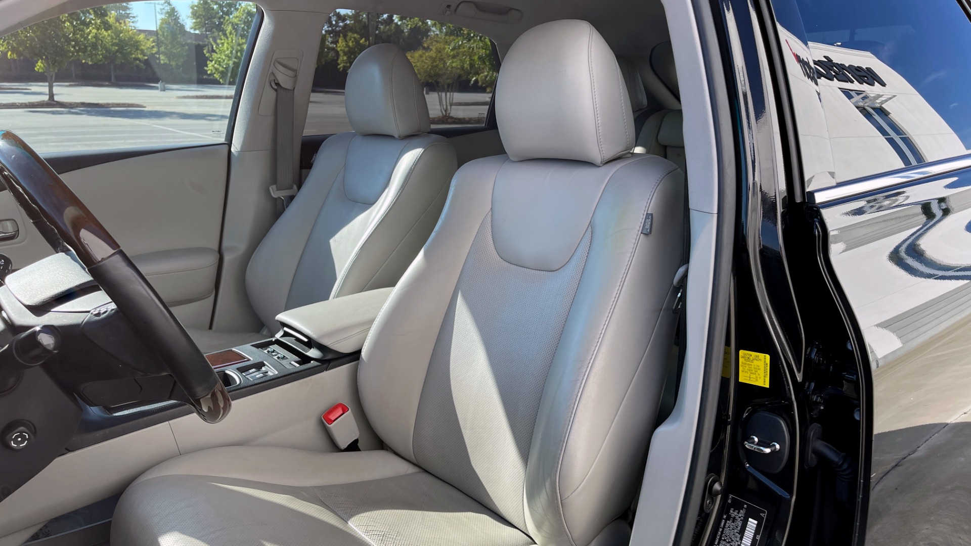 Used 2011 Lexus RX 350 PREMIUM / TOWING PREP PKG / VENTILATED STS / SUNROOF / REARVIEW for sale Sold at Formula Imports in Charlotte NC 28227 27