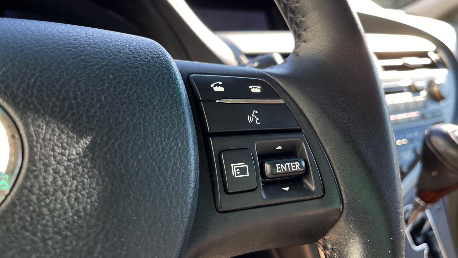 Used 2011 Lexus RX 350 PREMIUM / TOWING PREP PKG / VENTILATED STS / SUNROOF / REARVIEW for sale Sold at Formula Imports in Charlotte NC 28227 32