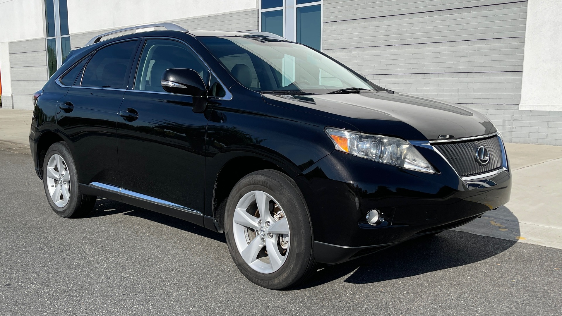 Used 2011 Lexus RX 350 PREMIUM / TOWING PREP PKG / VENTILATED STS / SUNROOF / REARVIEW for sale Sold at Formula Imports in Charlotte NC 28227 5