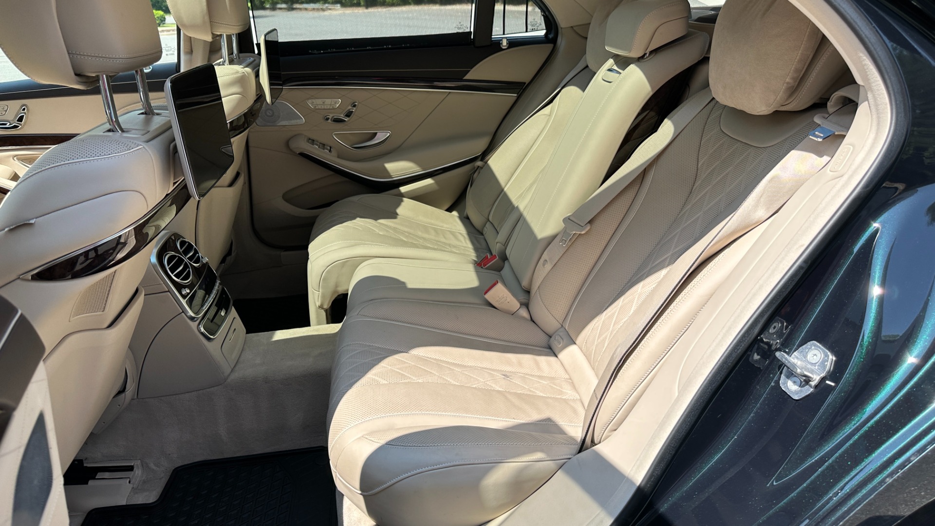 Used 2018 Mercedes-Benz S-Class S560 / EXECUTIVE PACKAGE / PREMIUM / DRIVER ASSIST for sale Sold at Formula Imports in Charlotte NC 28227 26