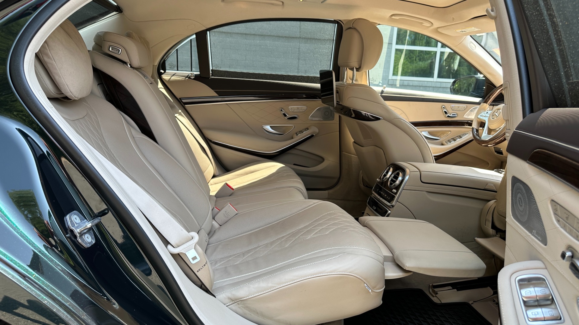 Used 2018 Mercedes-Benz S-Class S560 / EXECUTIVE PACKAGE / PREMIUM / DRIVER ASSIST for sale Sold at Formula Imports in Charlotte NC 28227 36