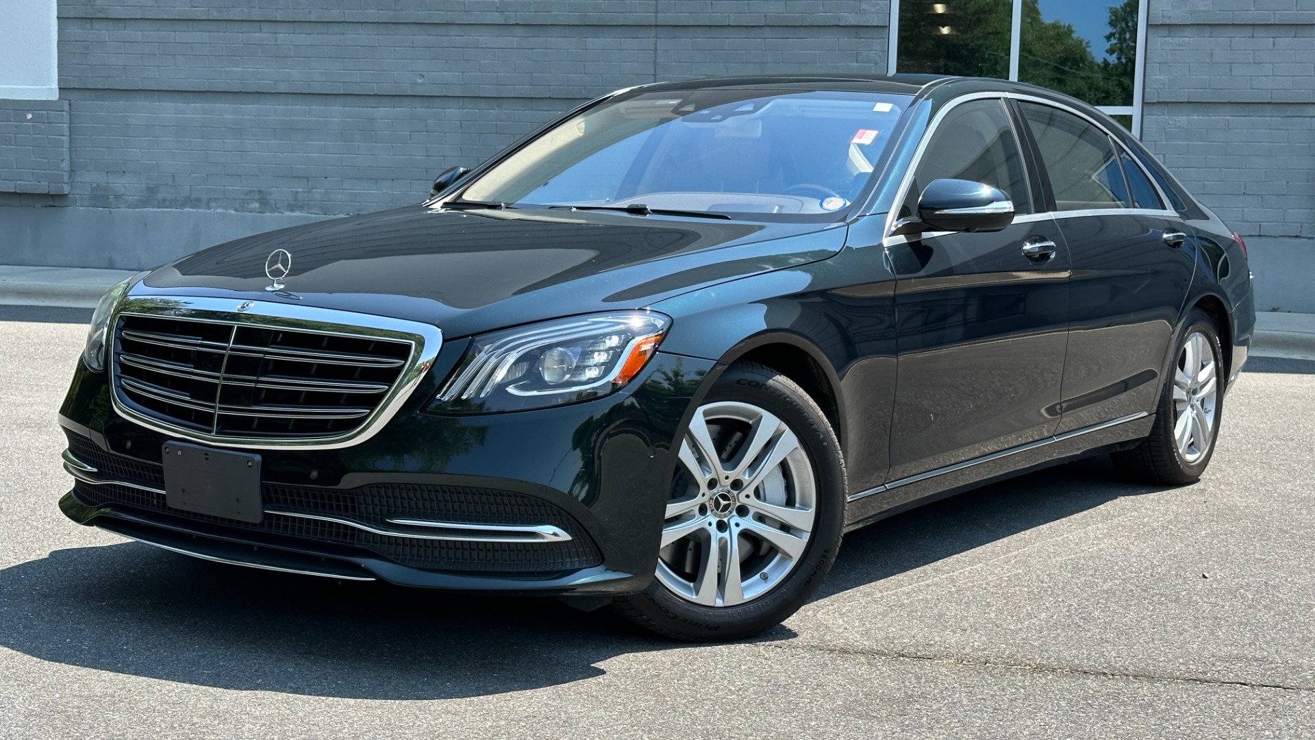 Used 2018 Mercedes-Benz S-Class S560 / EXECUTIVE PACKAGE / PREMIUM / DRIVER ASSIST for sale Sold at Formula Imports in Charlotte NC 28227 1