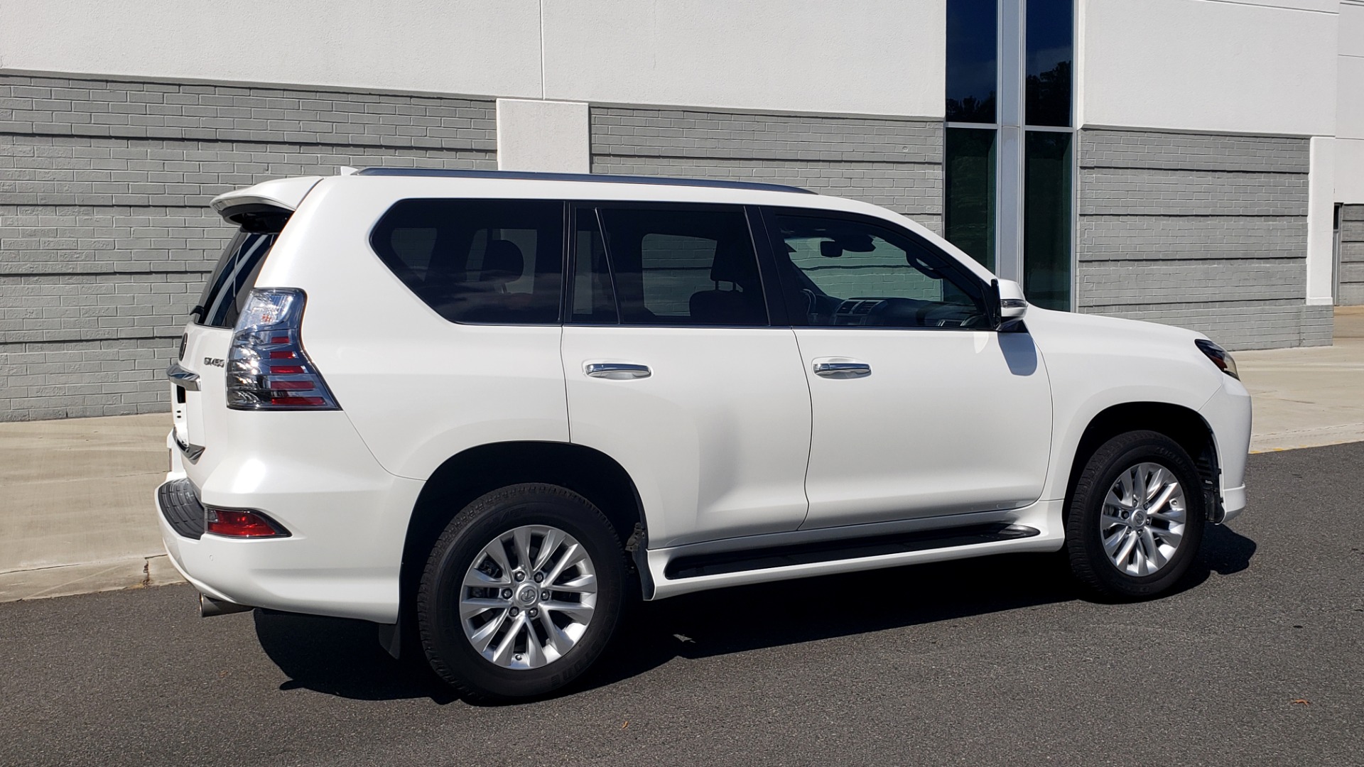 Used 2021 Lexus GX 460 PREMIUM / AWD / NAV / SUNROOF / 3-ROW / REARVIEW for sale Sold at Formula Imports in Charlotte NC 28227 8