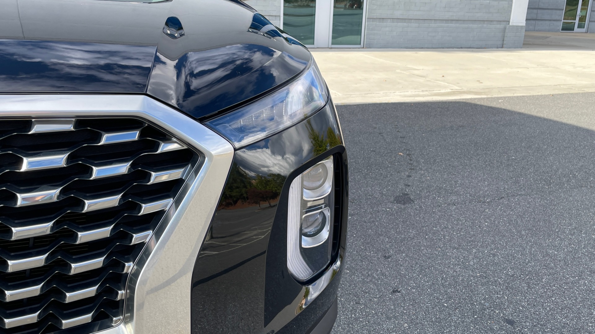 Used 2020 Hyundai PALISADE SEL / 3.8L V6 / FWD / 8-SPD AUTO / SUNROOF / 3-ROW / REARVIEW for sale $38,599 at Formula Imports in Charlotte NC 28227 11
