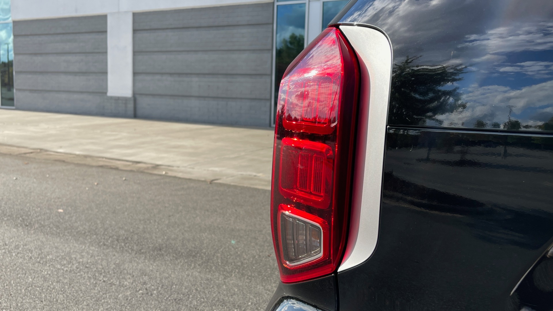 Used 2020 Hyundai PALISADE SEL / 3.8L V6 / FWD / 8-SPD AUTO / SUNROOF / 3-ROW / REARVIEW for sale Sold at Formula Imports in Charlotte NC 28227 19