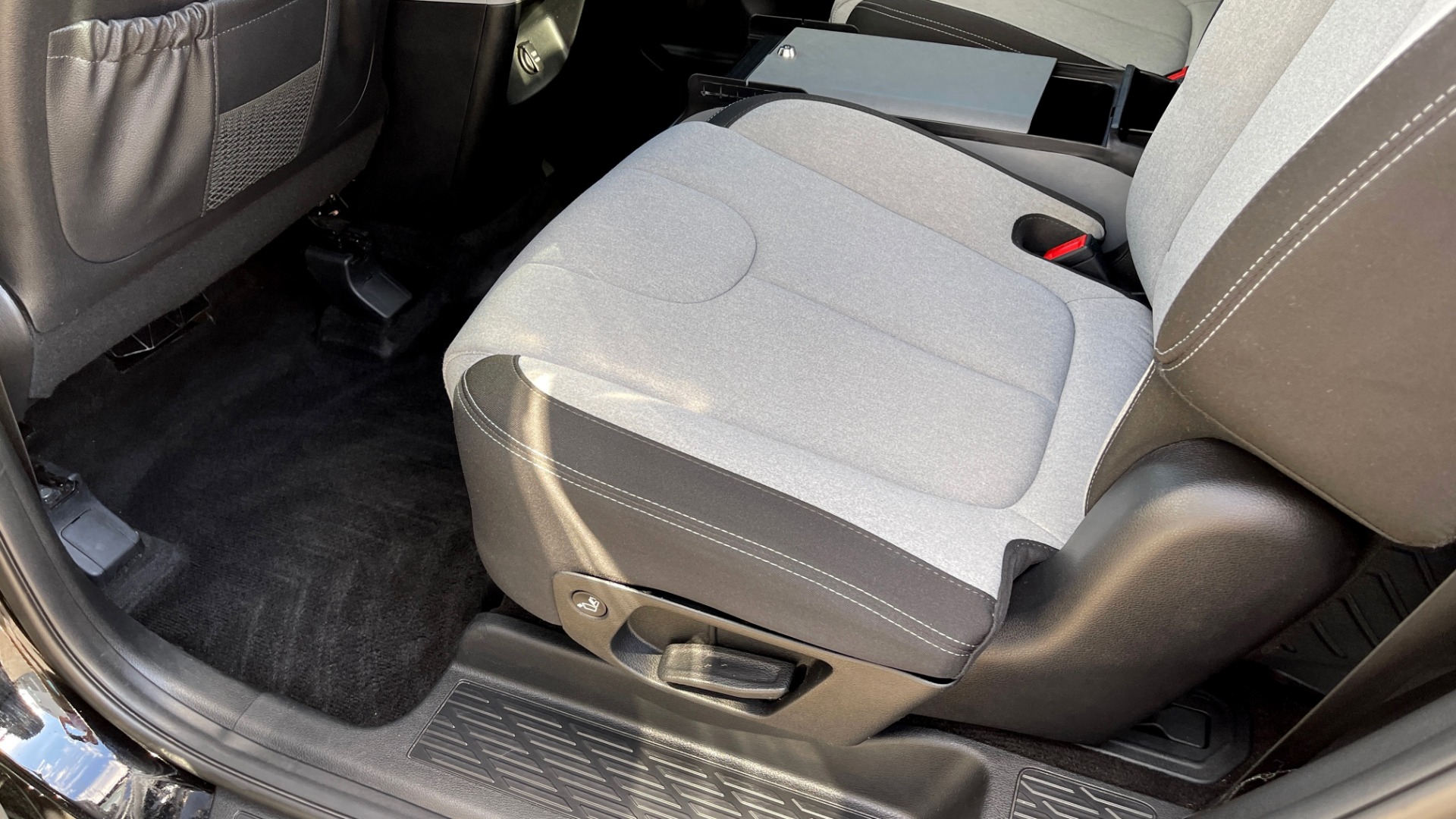 Used 2020 Hyundai PALISADE SEL / 3.8L V6 / FWD / 8-SPD AUTO / SUNROOF / 3-ROW / REARVIEW for sale Sold at Formula Imports in Charlotte NC 28227 40
