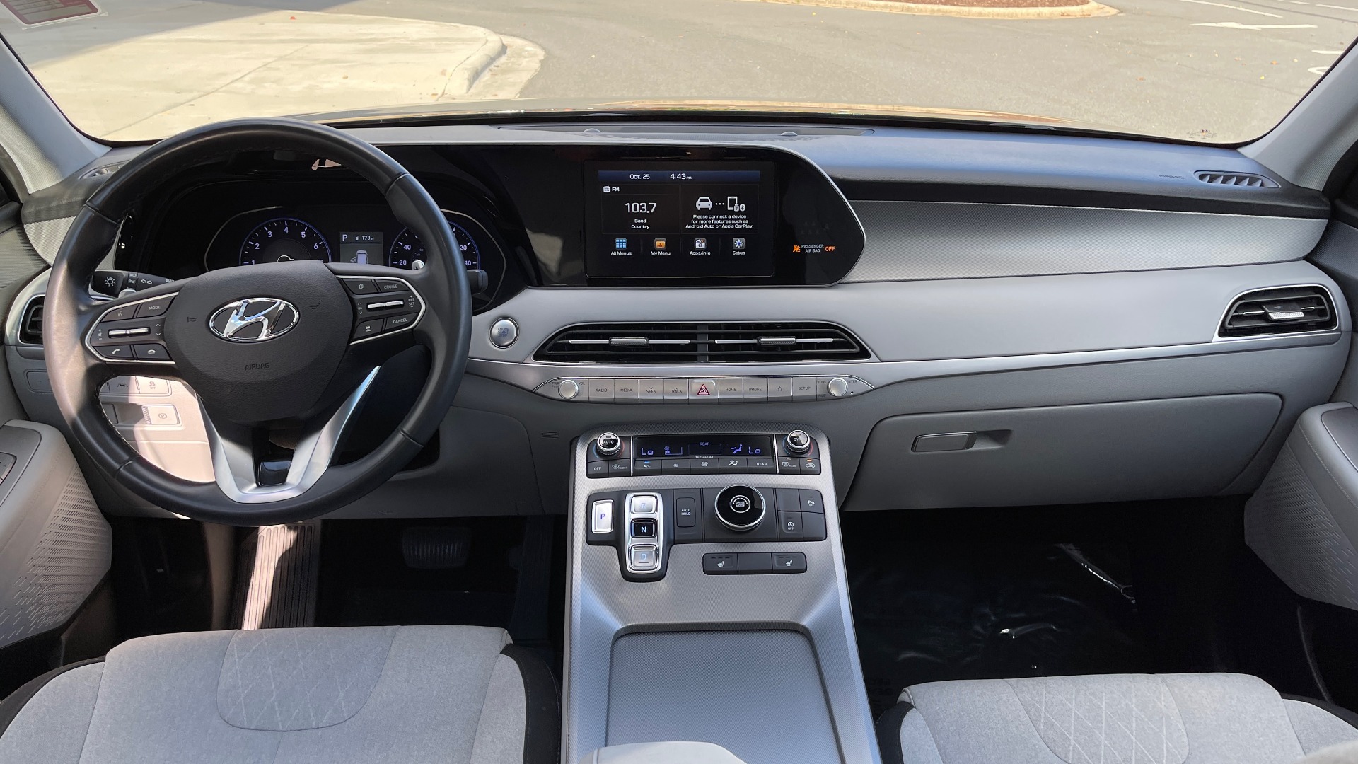 Used 2020 Hyundai PALISADE SEL / 3.8L V6 / FWD / 8-SPD AUTO / SUNROOF / 3-ROW / REARVIEW for sale $38,599 at Formula Imports in Charlotte NC 28227 43
