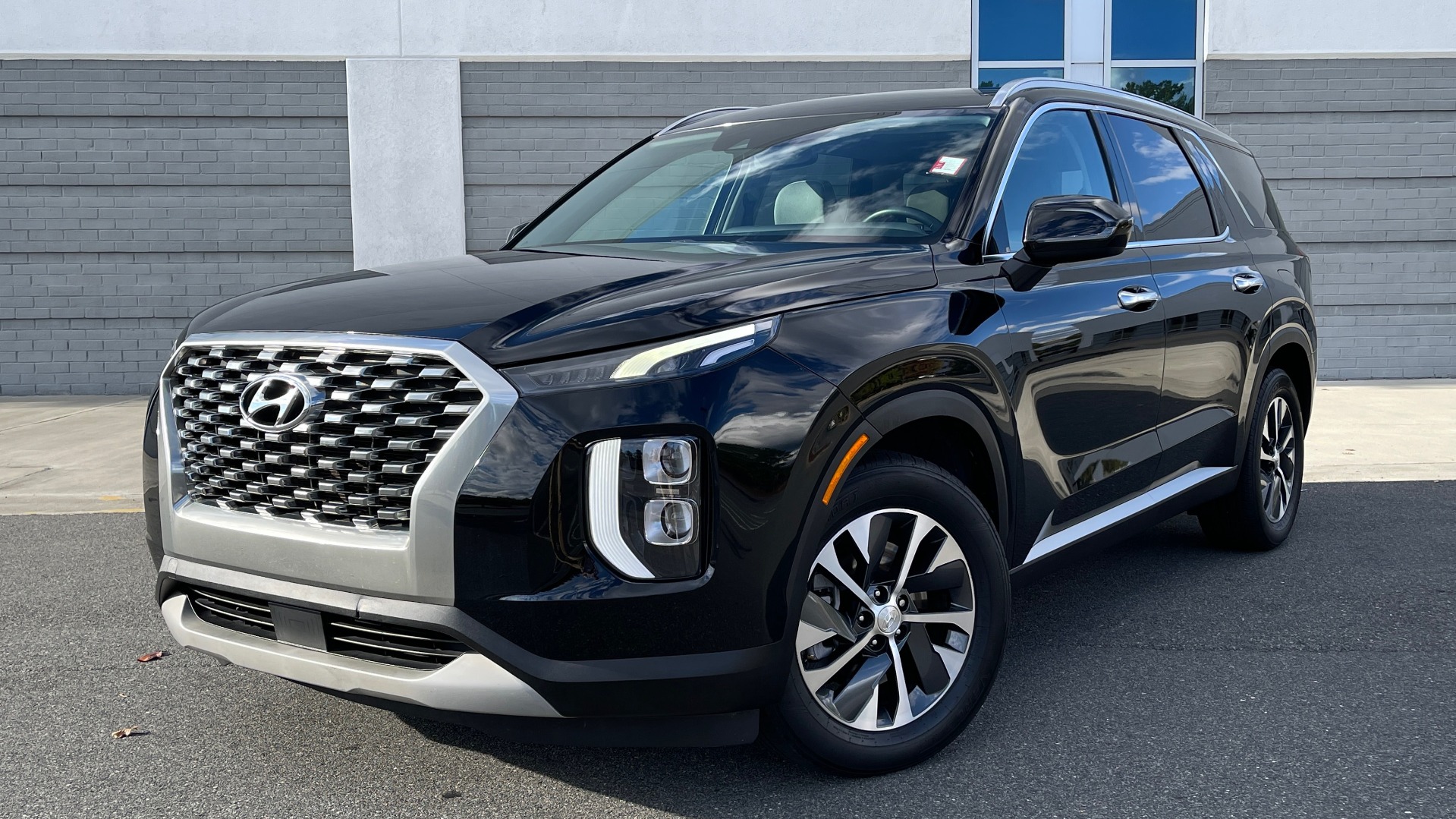 Used 2020 Hyundai PALISADE SEL / 3.8L V6 / FWD / 8-SPD AUTO / SUNROOF / 3-ROW / REARVIEW for sale Sold at Formula Imports in Charlotte NC 28227 1