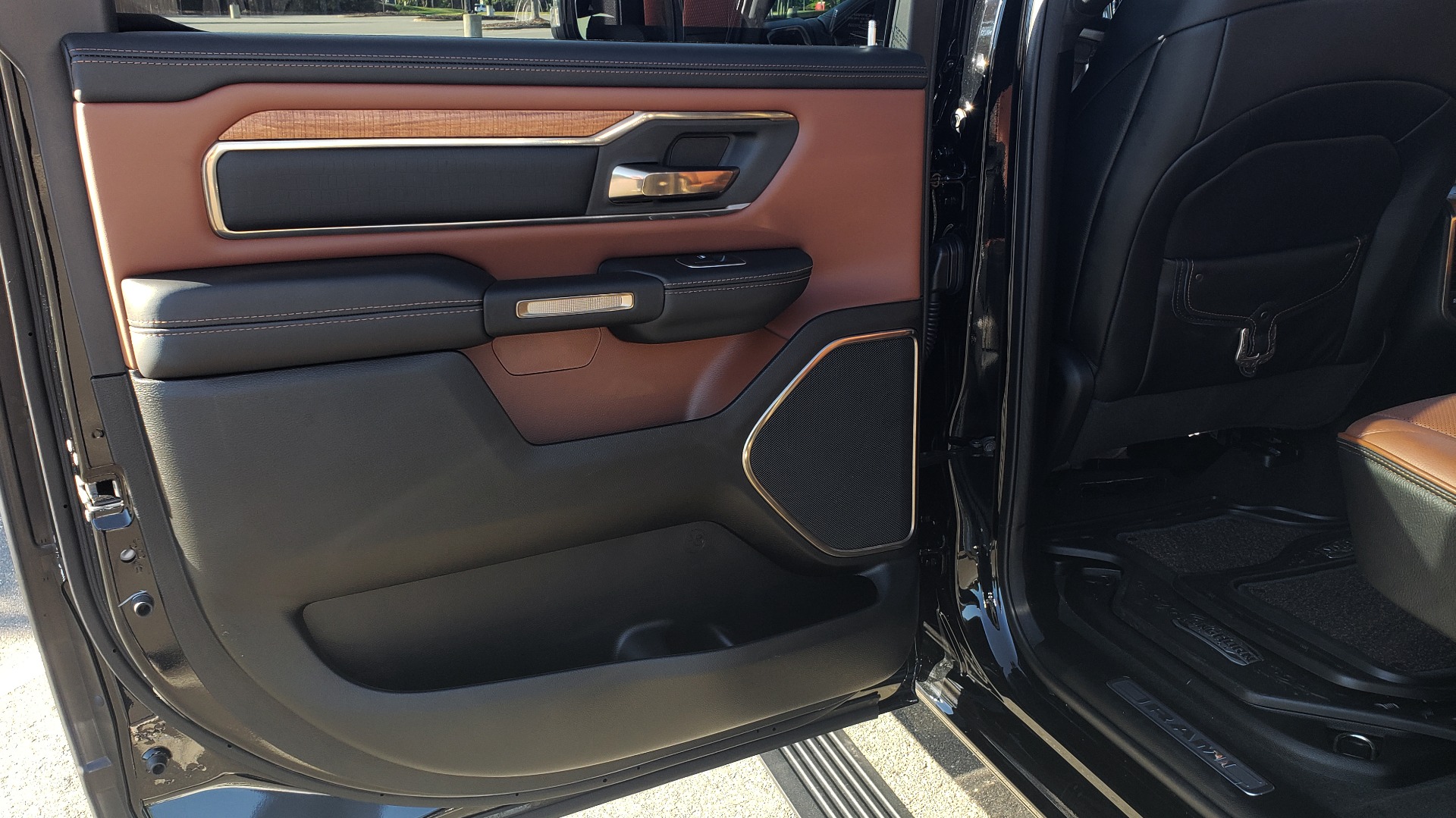 Used 2021 Ram 1500 LONGHORN LIMITED 4X4 / 5.7L HEMI / CREWCAB / H/K SND / PANO-ROOF / REARVIEW for sale Sold at Formula Imports in Charlotte NC 28227 54