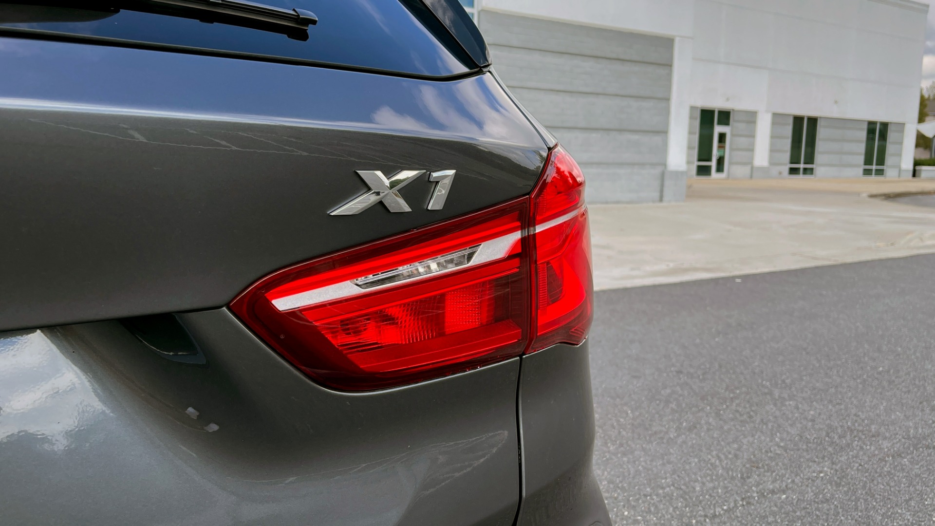 Used 2018 BMW X1 XDRIVE28I / CONV PKG / NAV / HTD STS & STRNG WHL / REARVIEW for sale Sold at Formula Imports in Charlotte NC 28227 17