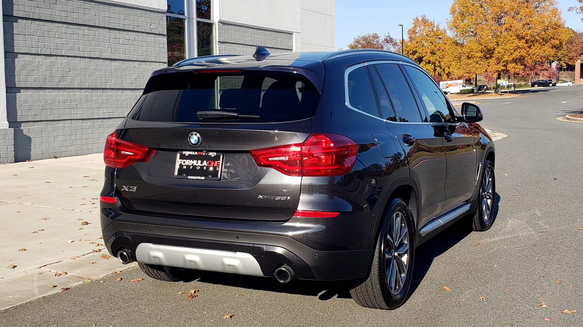 Used 2018 BMW X3 XDRIVE30I / NAV / PARK ASST / PANO-ROOF / HTD STS / REARVIEW for sale Sold at Formula Imports in Charlotte NC 28227 10