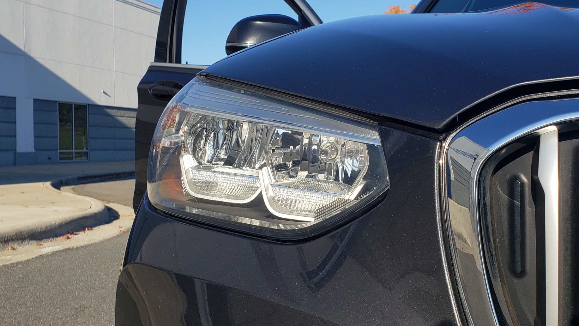 Used 2018 BMW X3 XDRIVE30I / NAV / PARK ASST / PANO-ROOF / HTD STS / REARVIEW for sale Sold at Formula Imports in Charlotte NC 28227 26