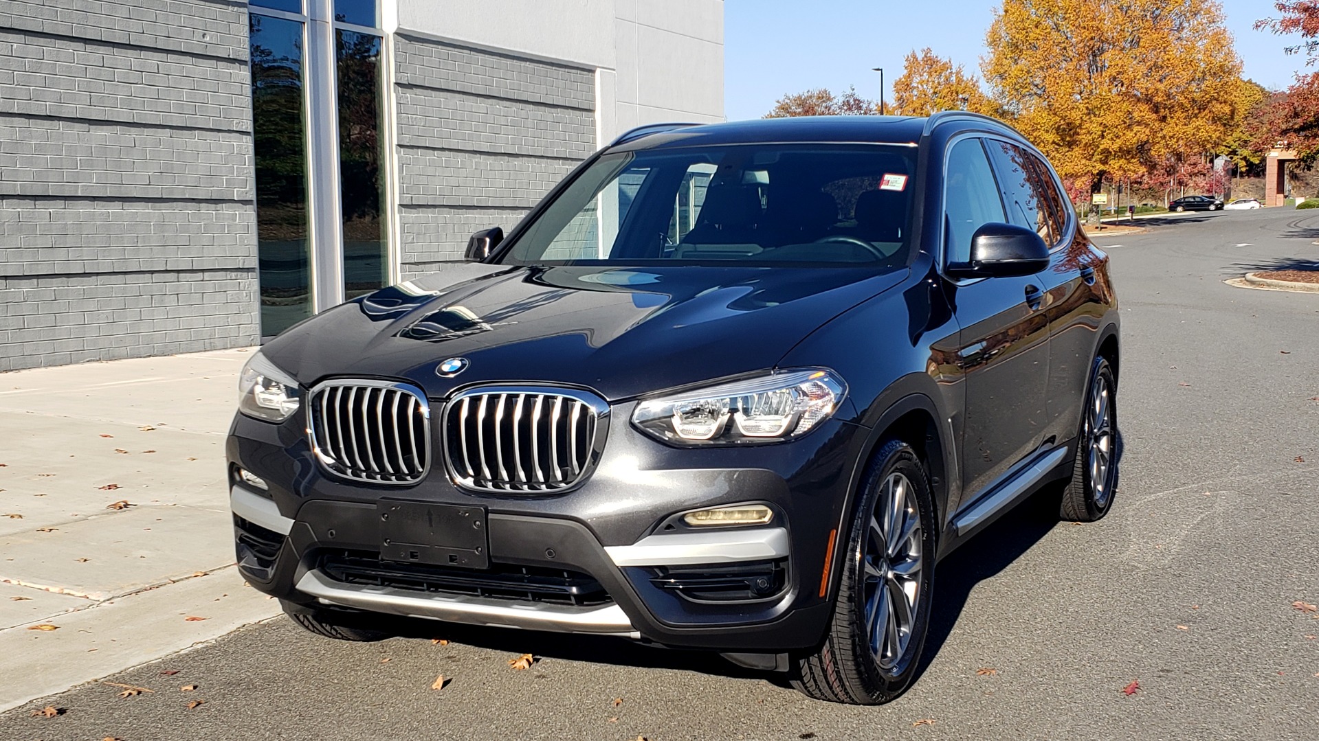 Used 2018 BMW X3 XDRIVE30I / NAV / PARK ASST / PANO-ROOF / HTD STS / REARVIEW for sale Sold at Formula Imports in Charlotte NC 28227 3