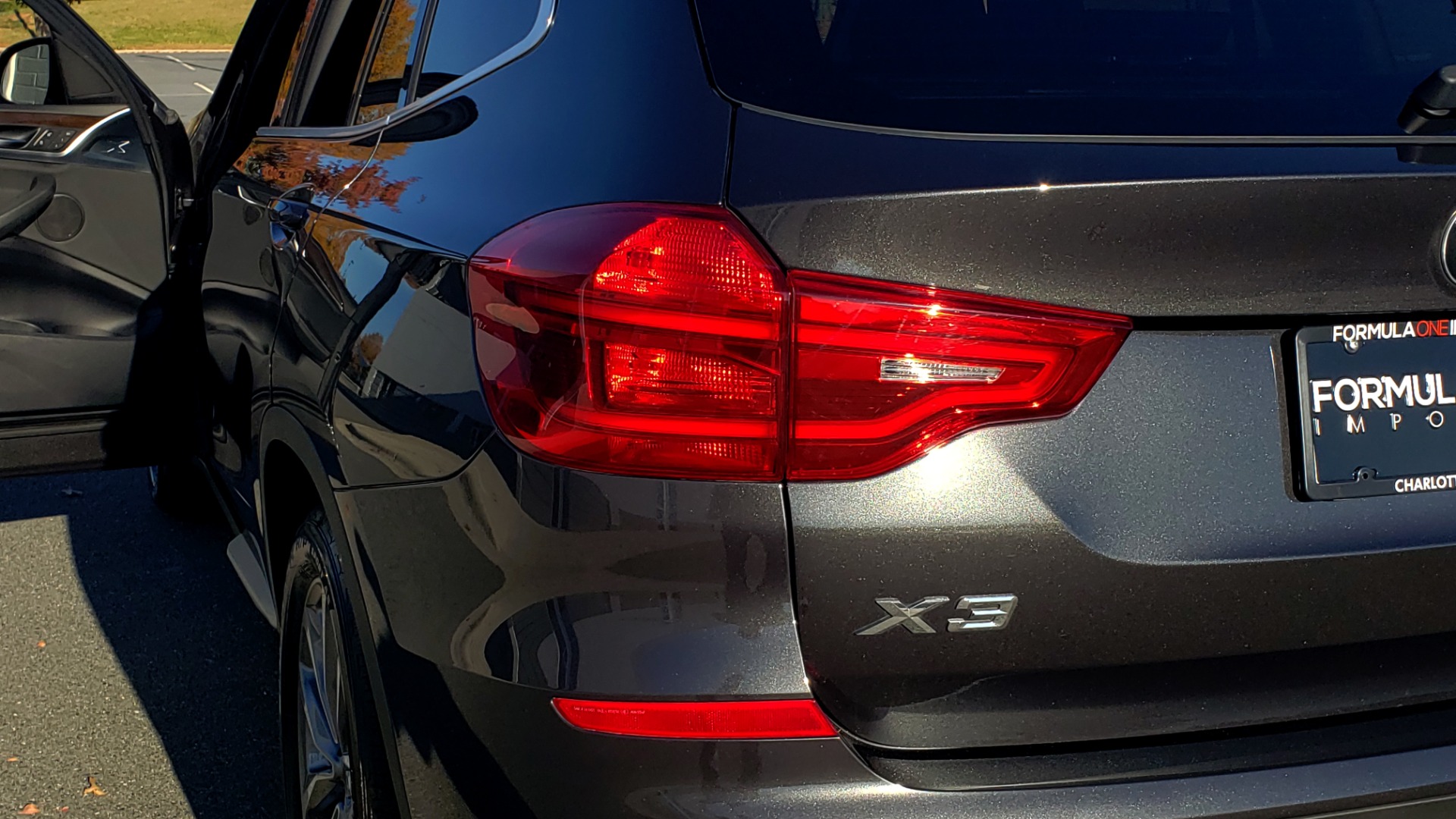 Used 2018 BMW X3 XDRIVE30I / NAV / PARK ASST / PANO-ROOF / HTD STS / REARVIEW for sale Sold at Formula Imports in Charlotte NC 28227 31